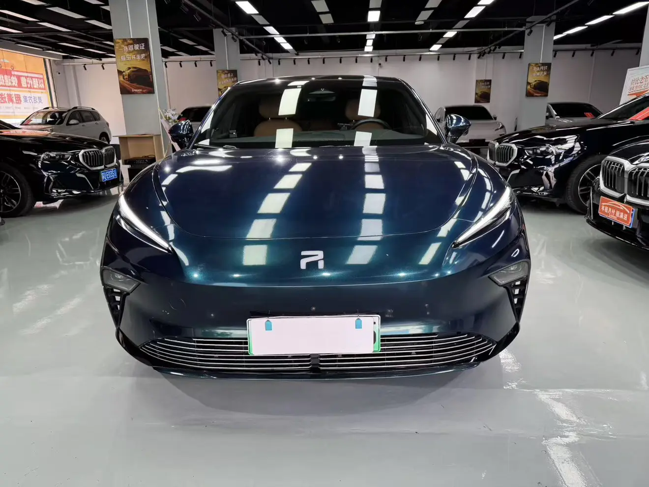 Rising Auto Feifan F7  из Китая