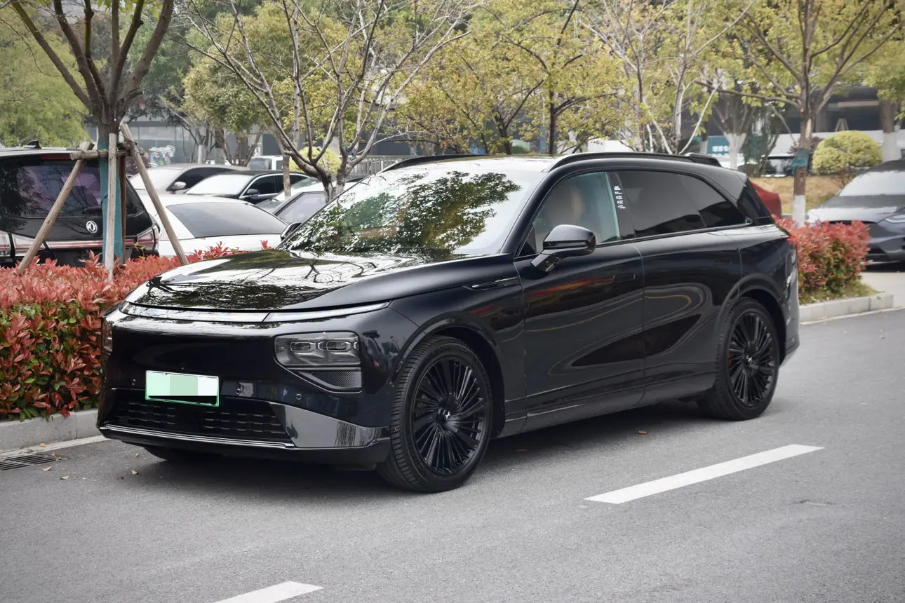Xpeng G9