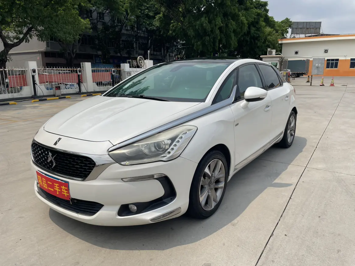 DS 5  из Китая