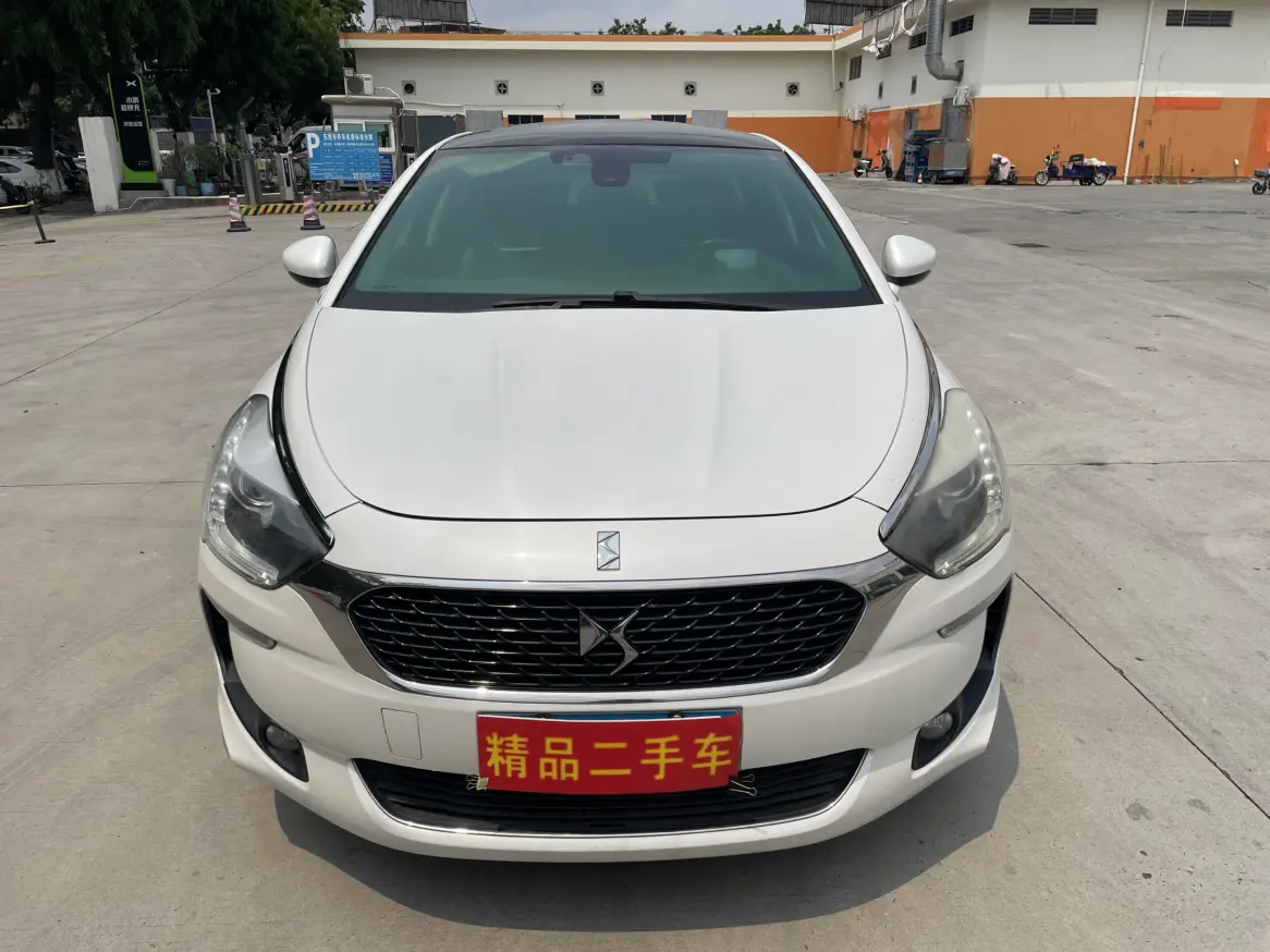 DS 5  из Китая