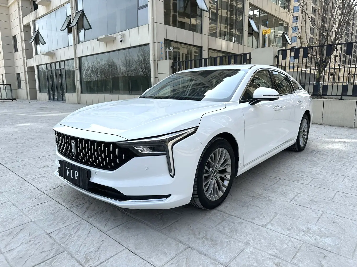 FAW Bestune B70 (Besturn B70)  из Китая