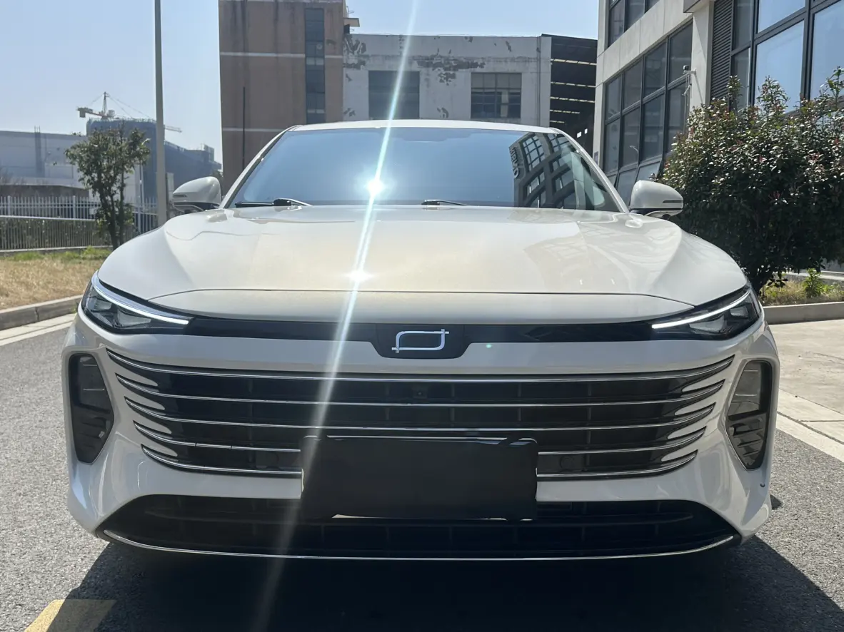 FAW Bestune B70 (Besturn B70)  из Китая