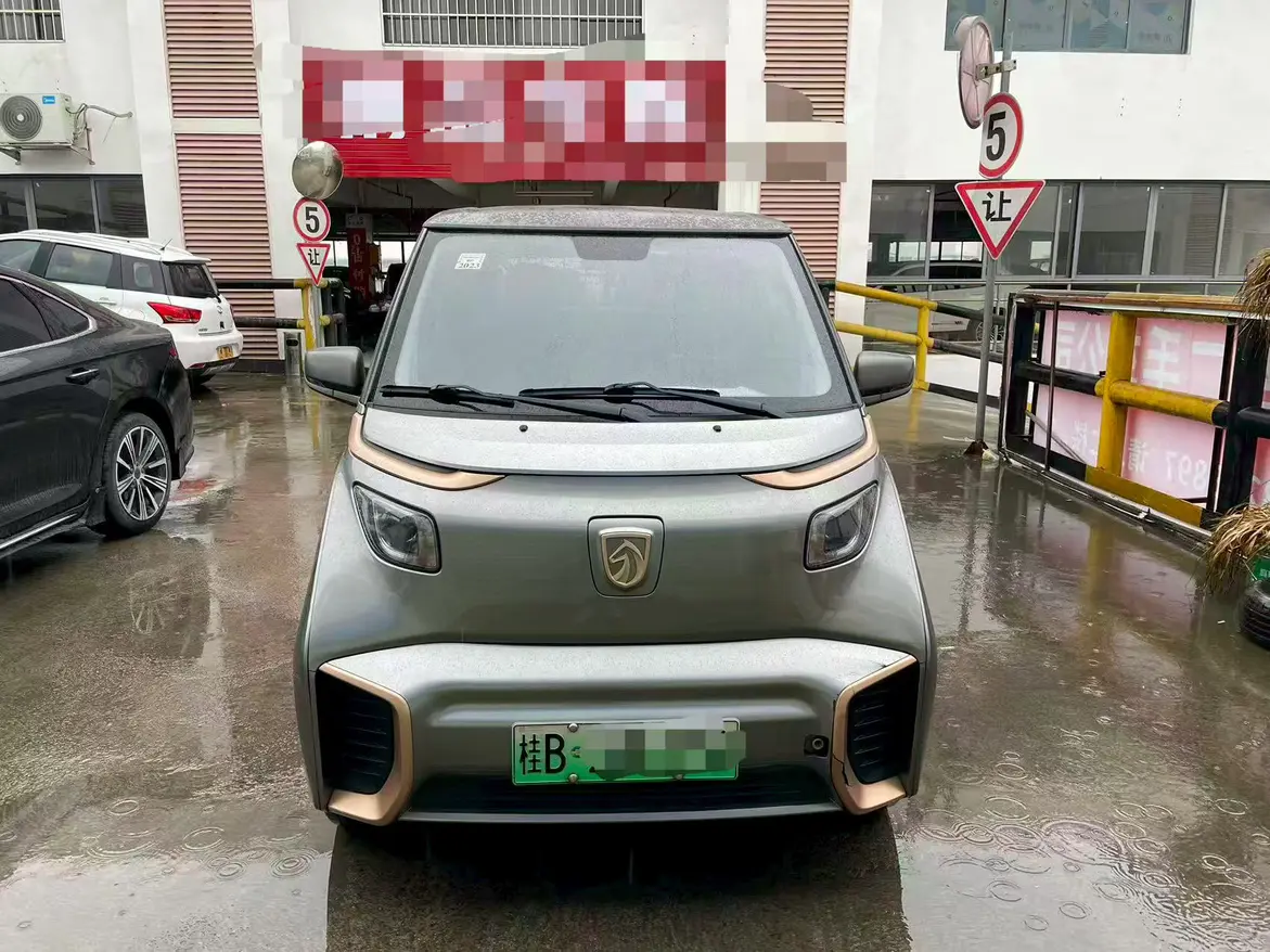 Baojun E200  из Китая