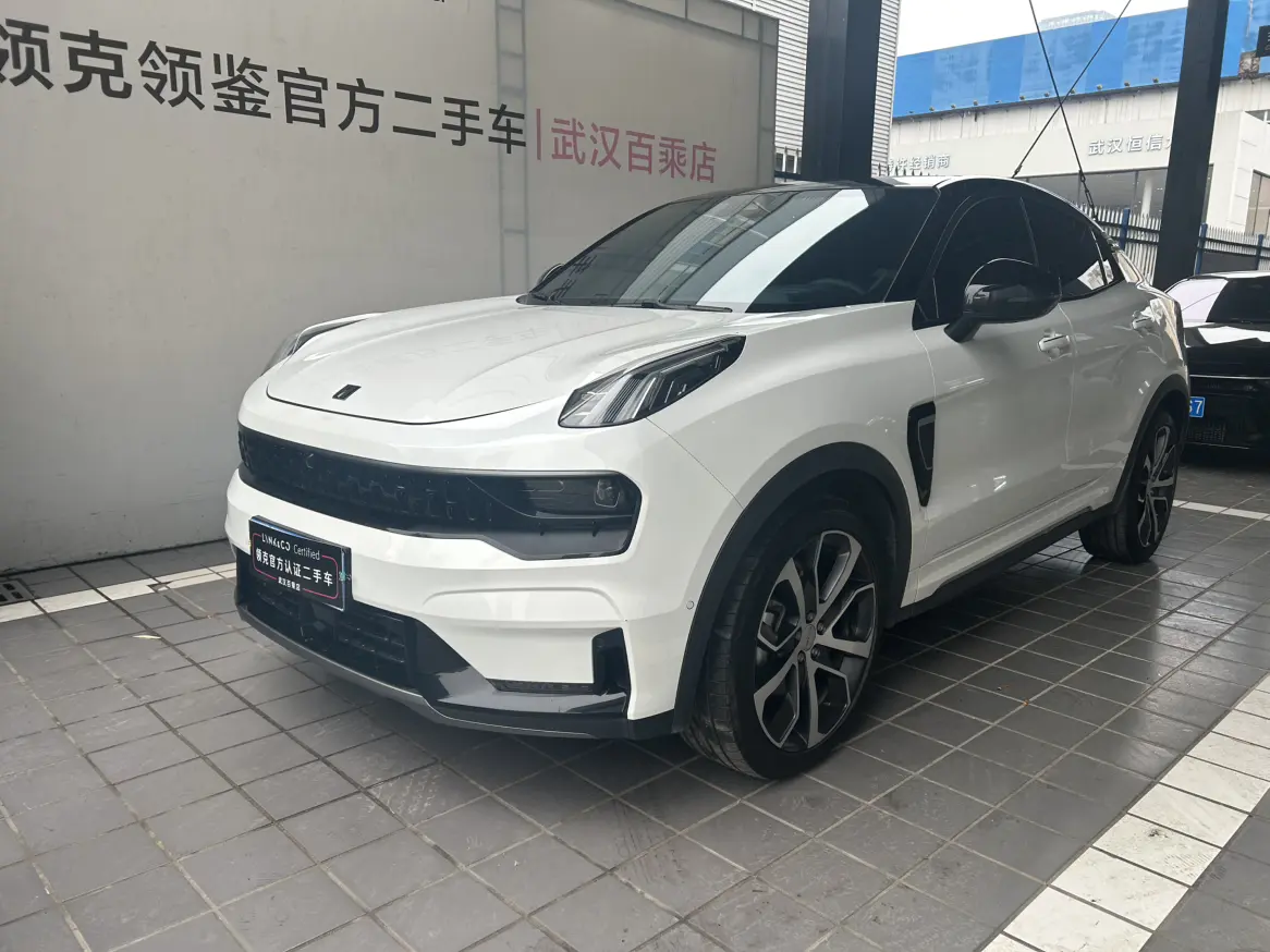 Lynk & Co 05