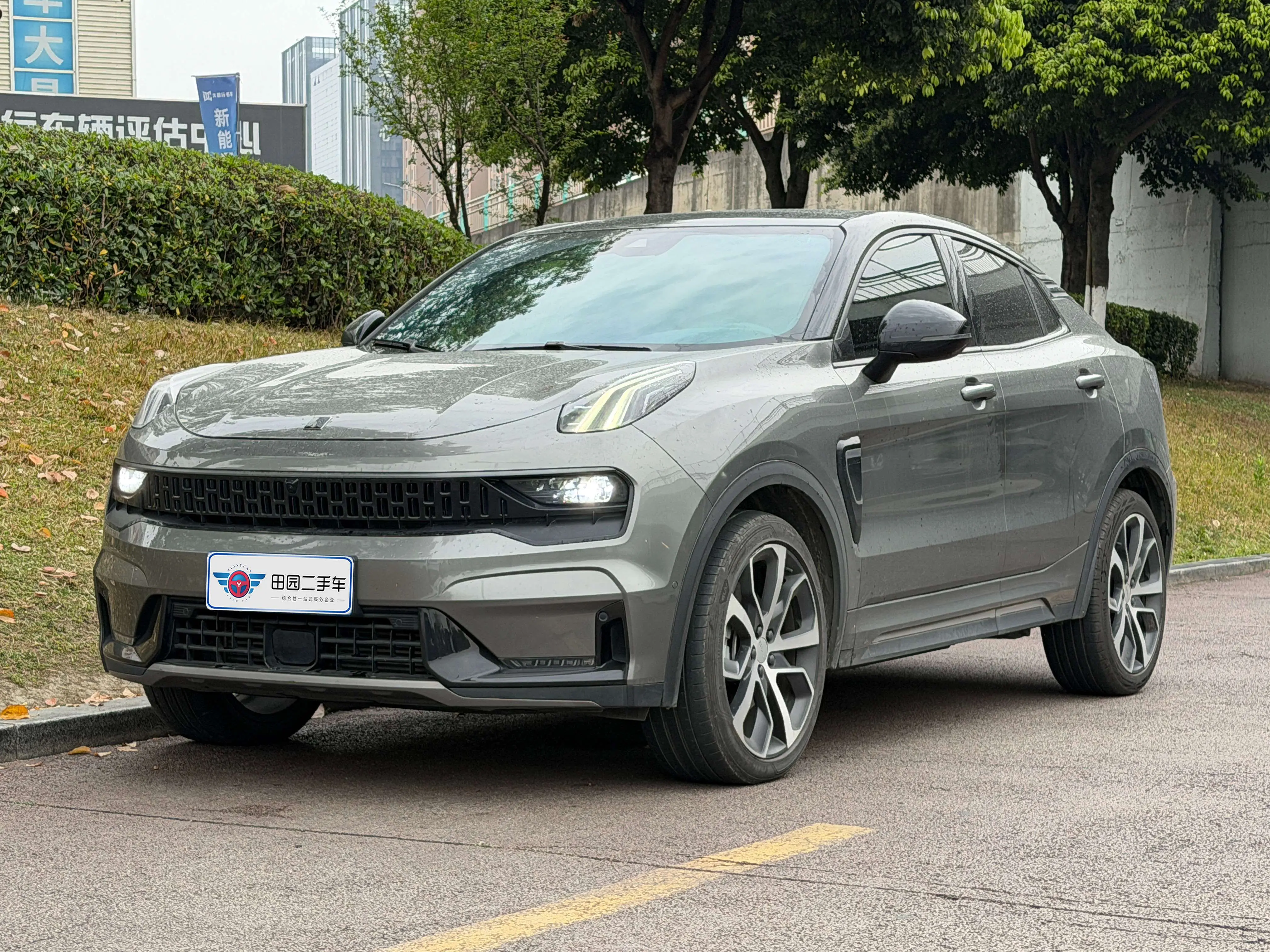 Lynk & Co 05