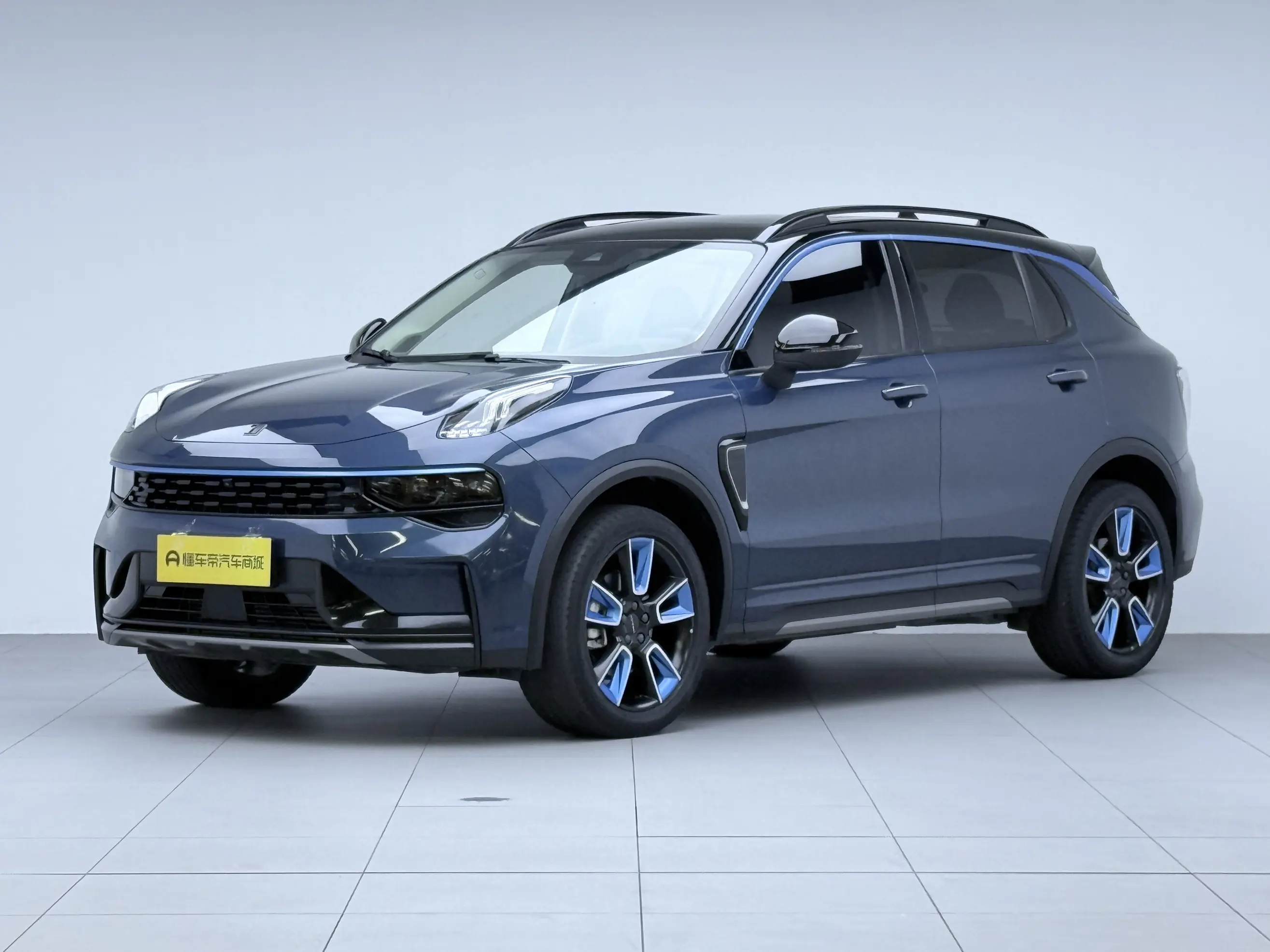 Lynk & Co 01