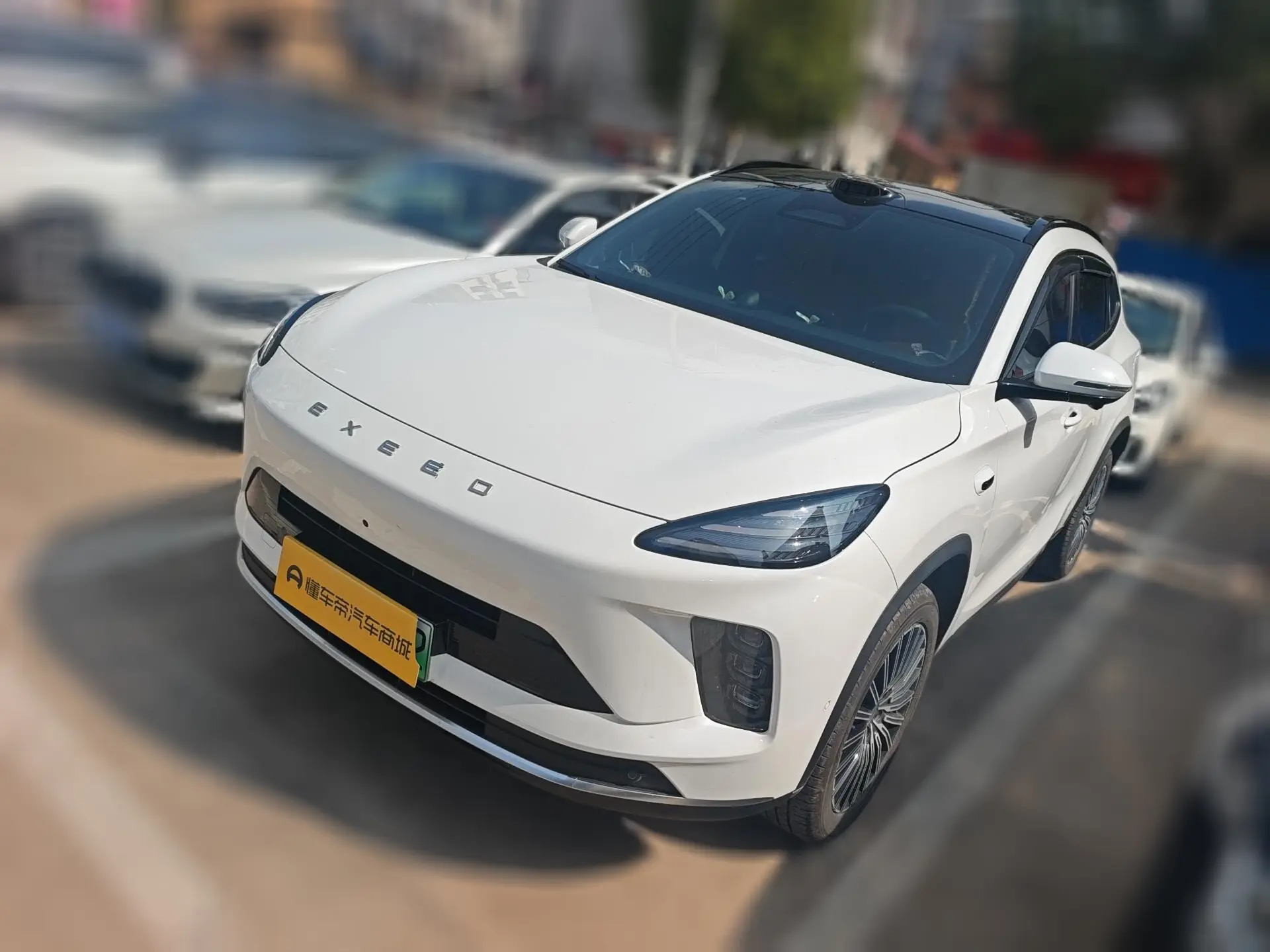 Exeed ET5