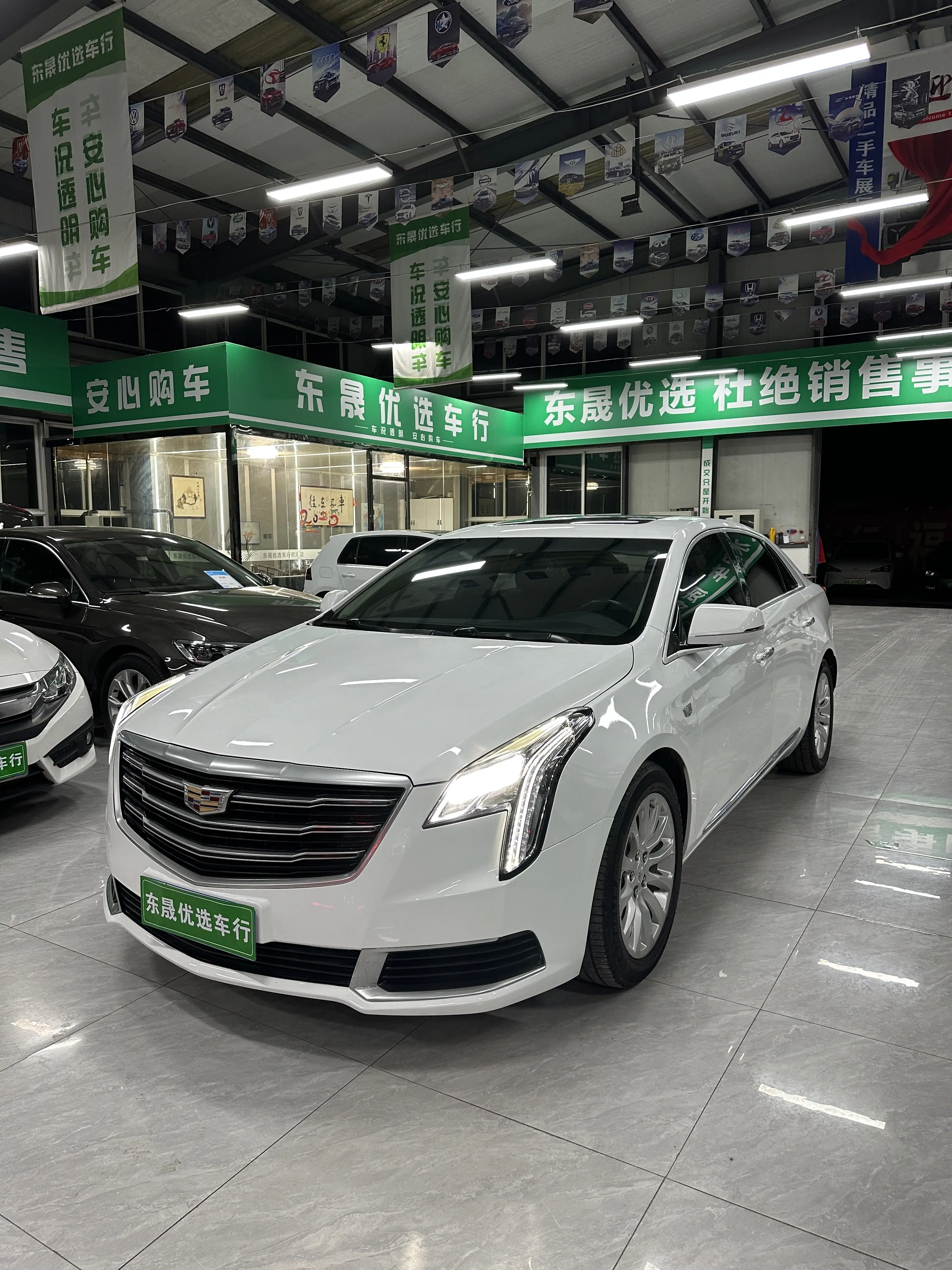 Cadillac XTS
