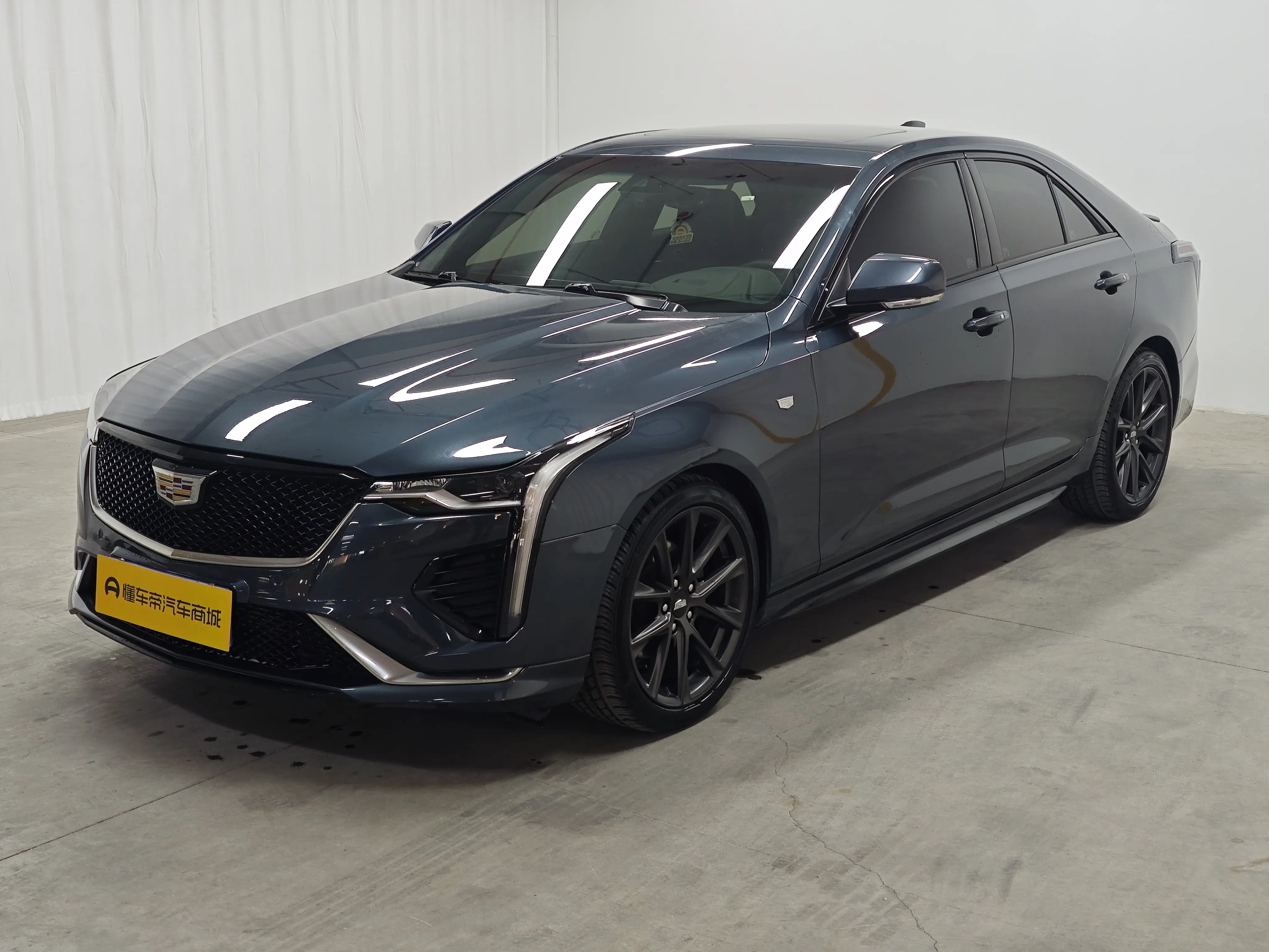 Cadillac CT4