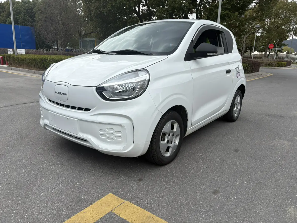 Roewe CLEVER  из Китая