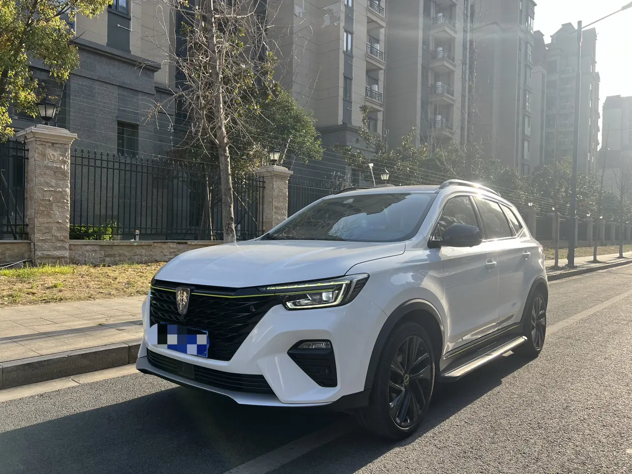 Roewe RX5