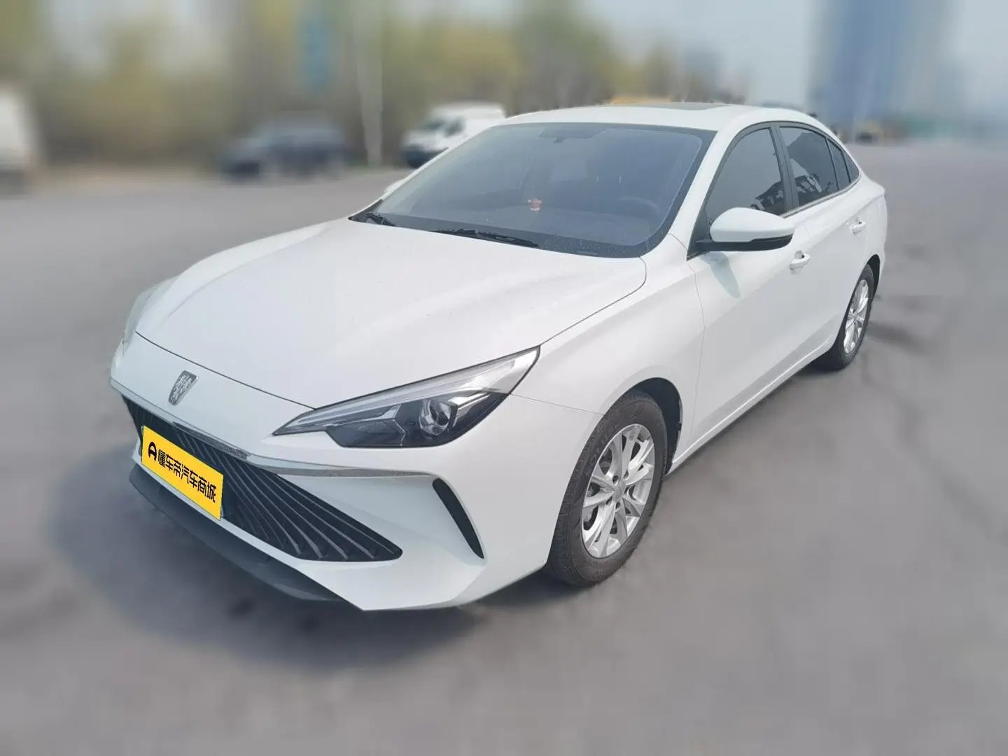 Roewe i5