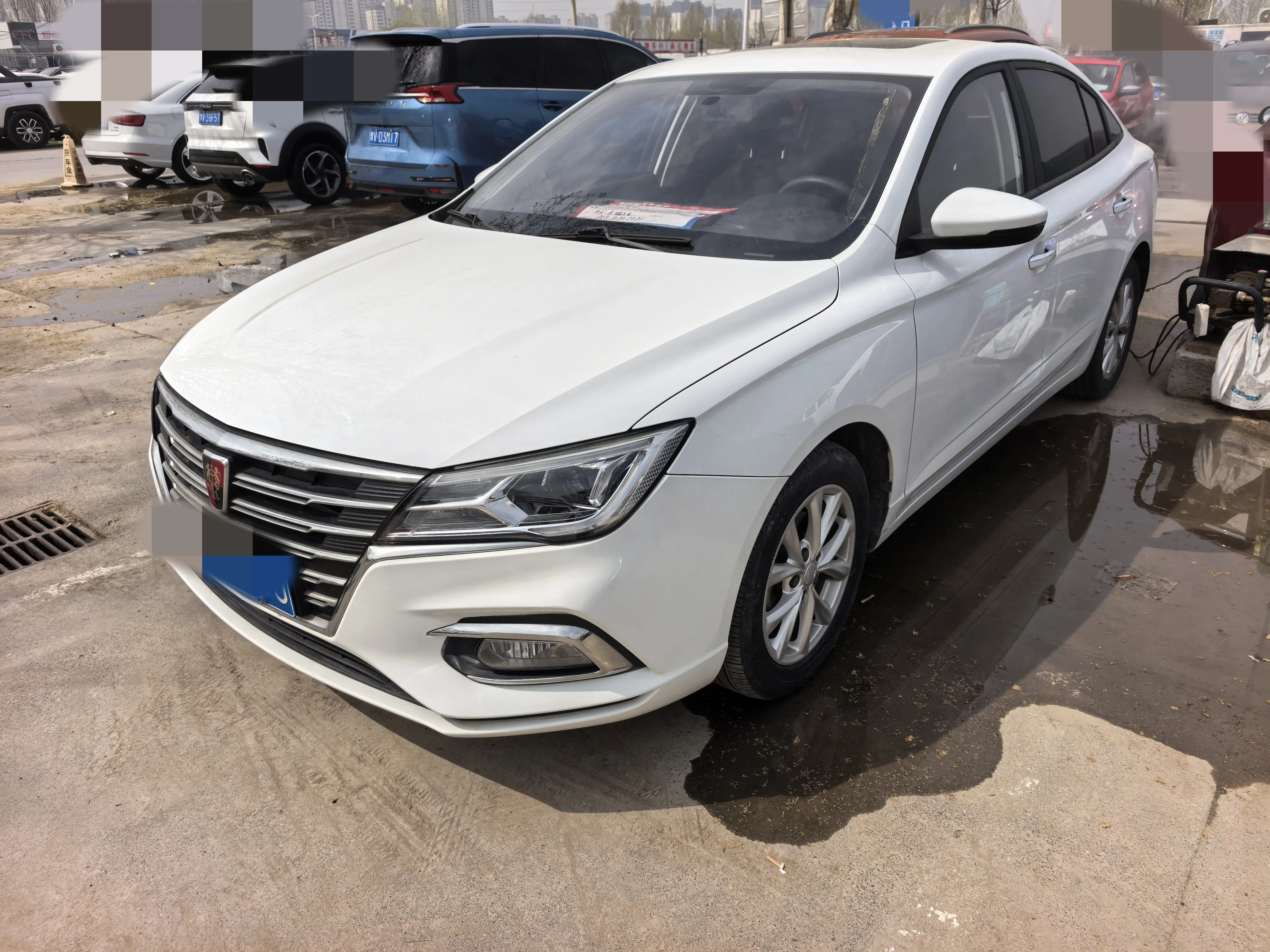 Roewe i5
