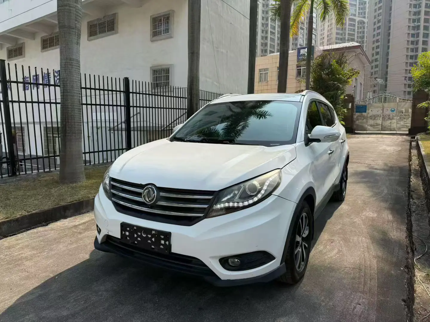 Dongfeng Fengon 580