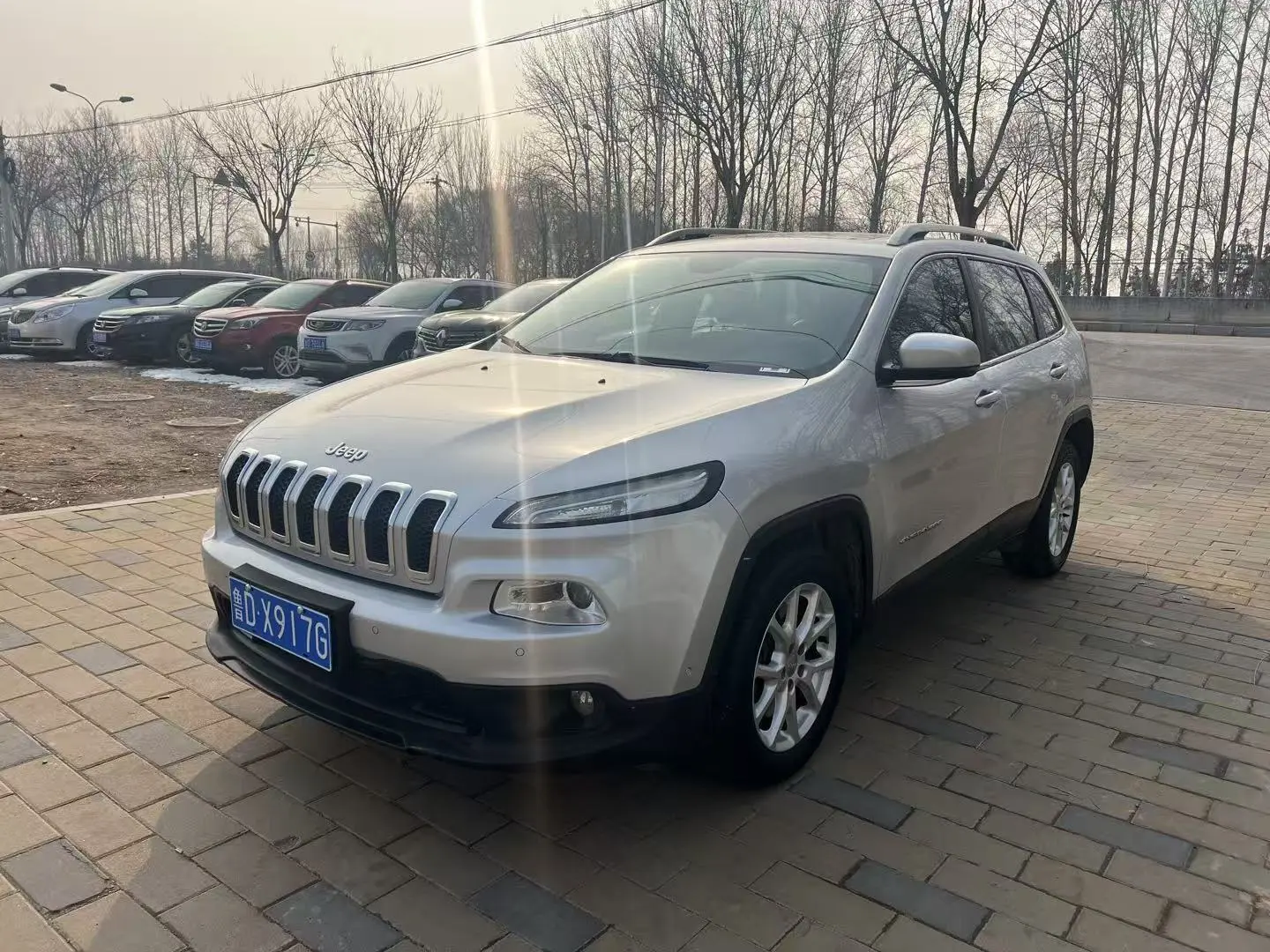 Jeep Cherokee