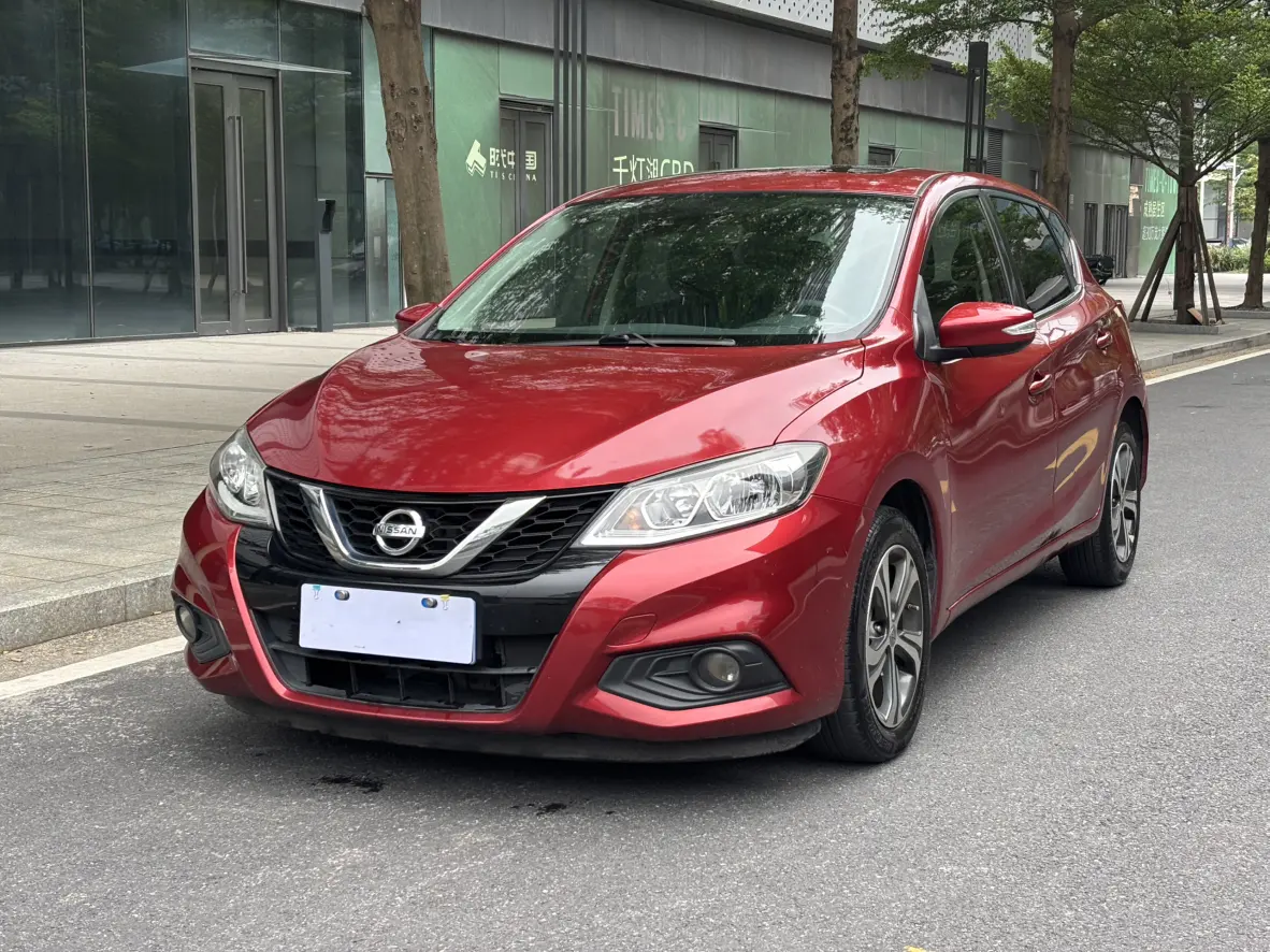 Nissan Tiida  из Китая