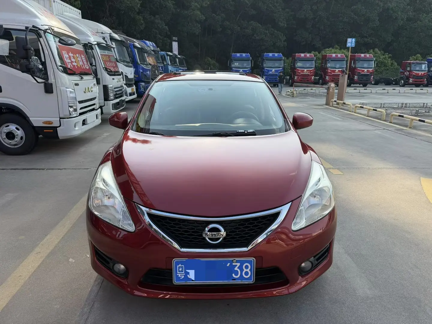 Nissan Tiida  из Китая