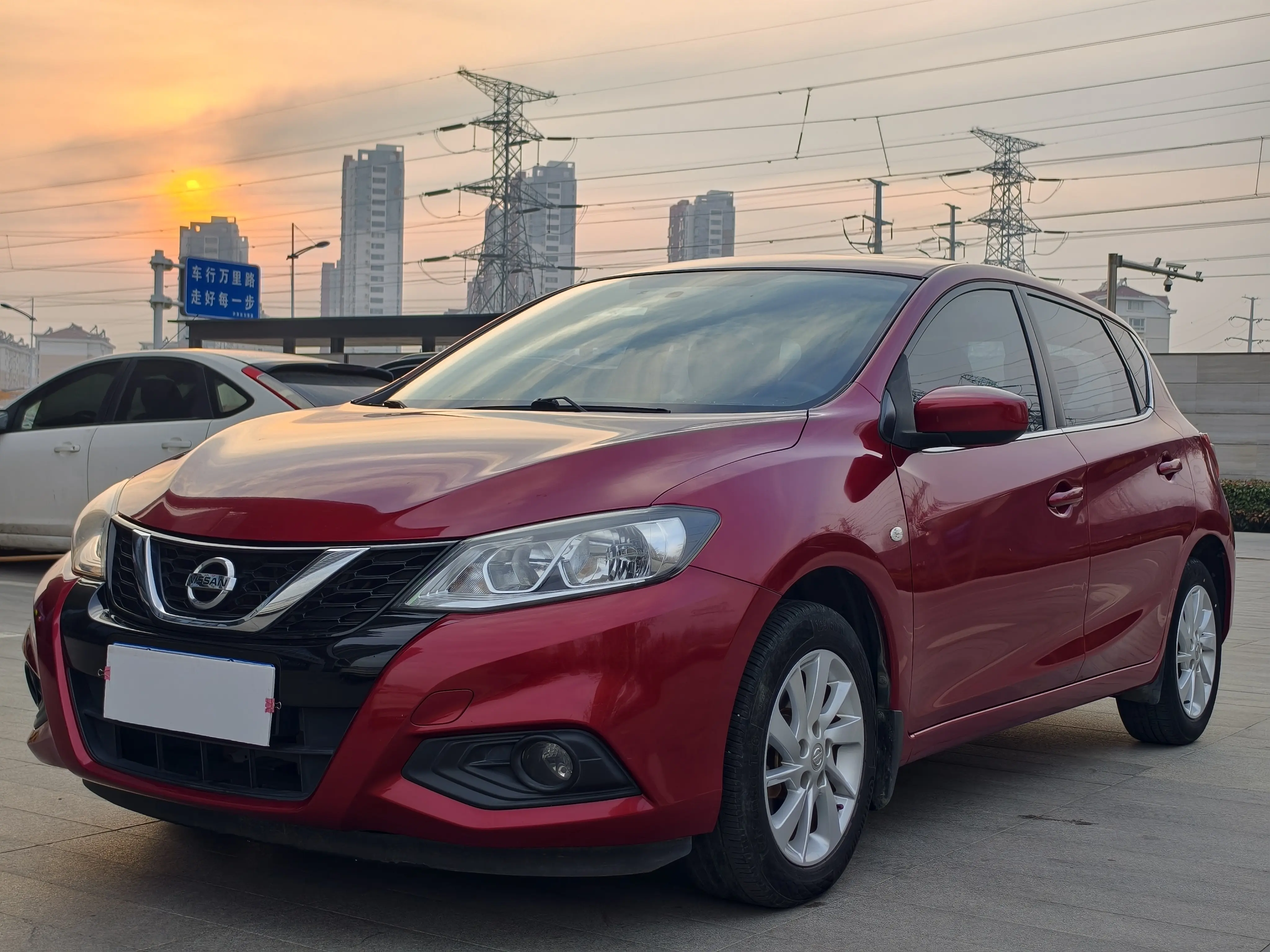 Nissan Tiida  из Китая