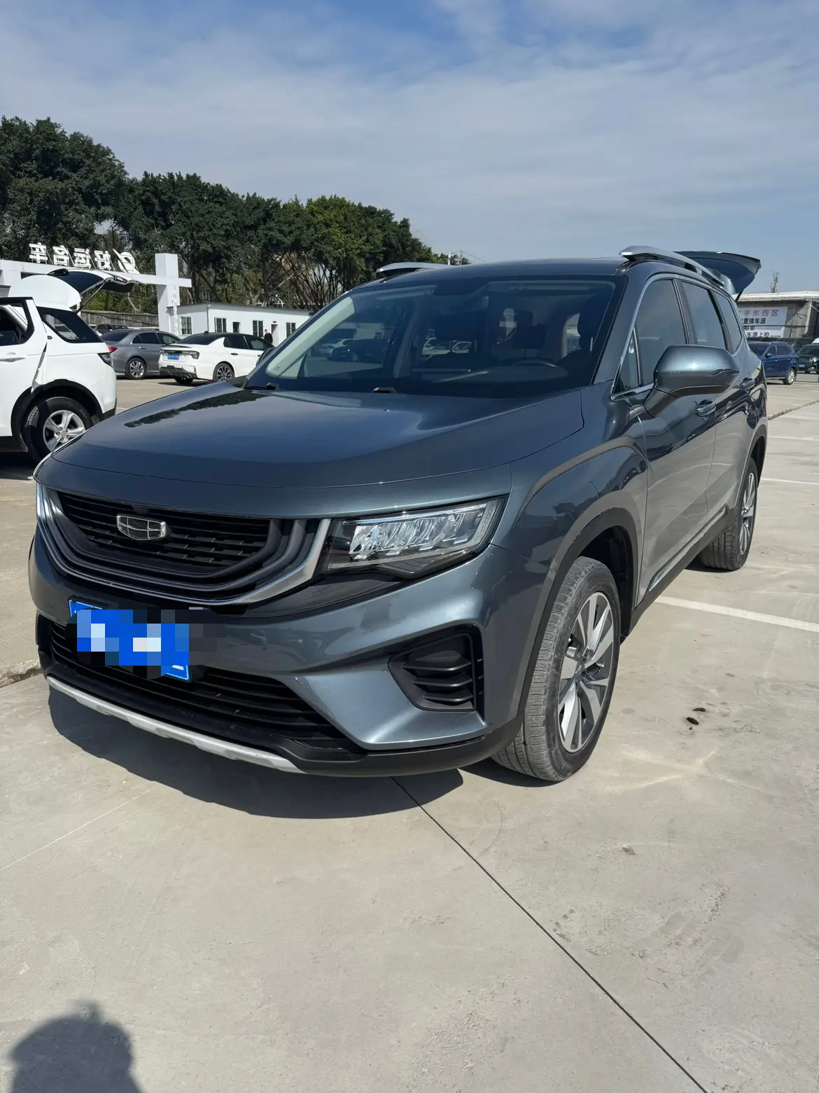 Geely Okavango