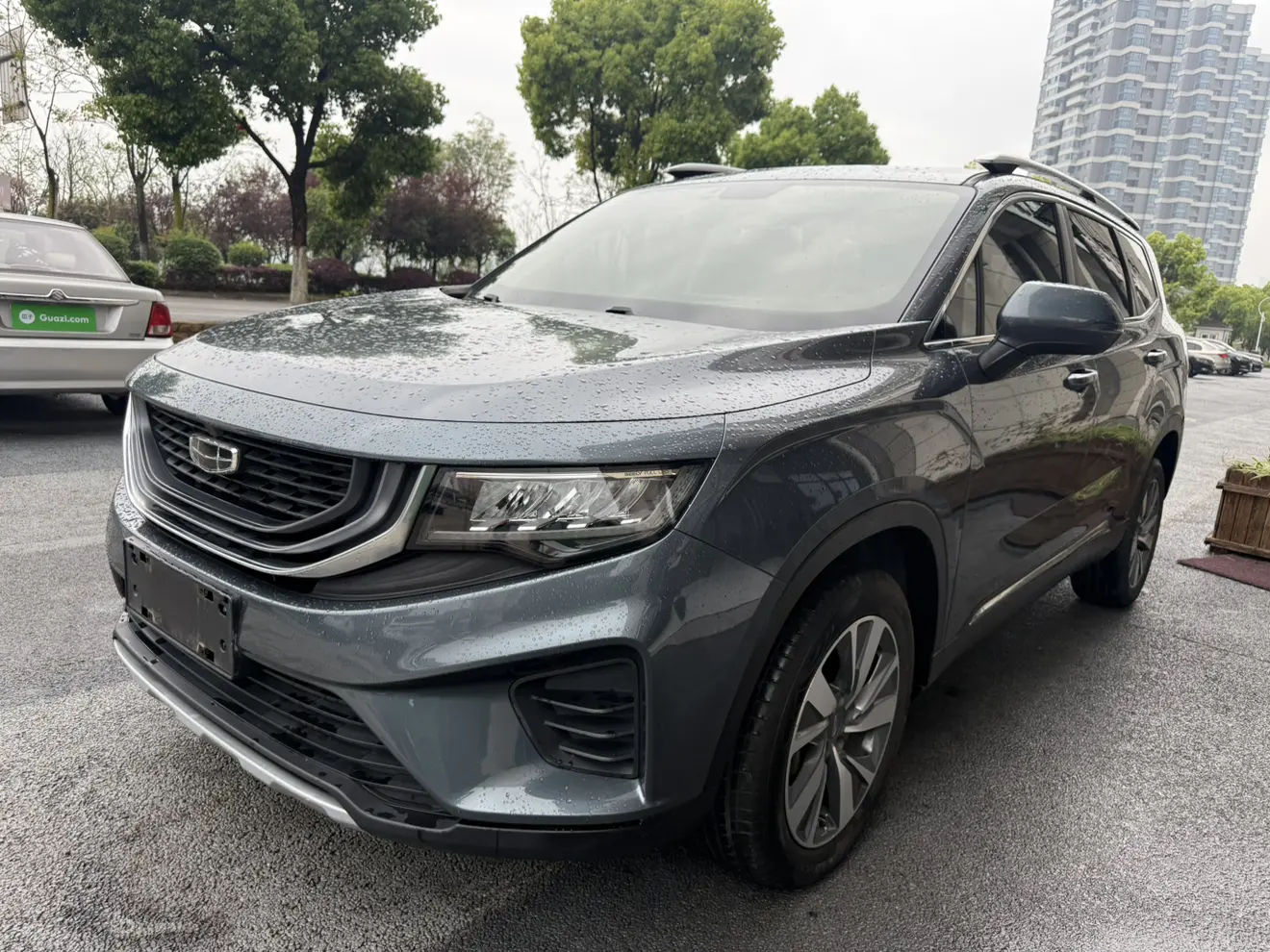 Geely Okavango