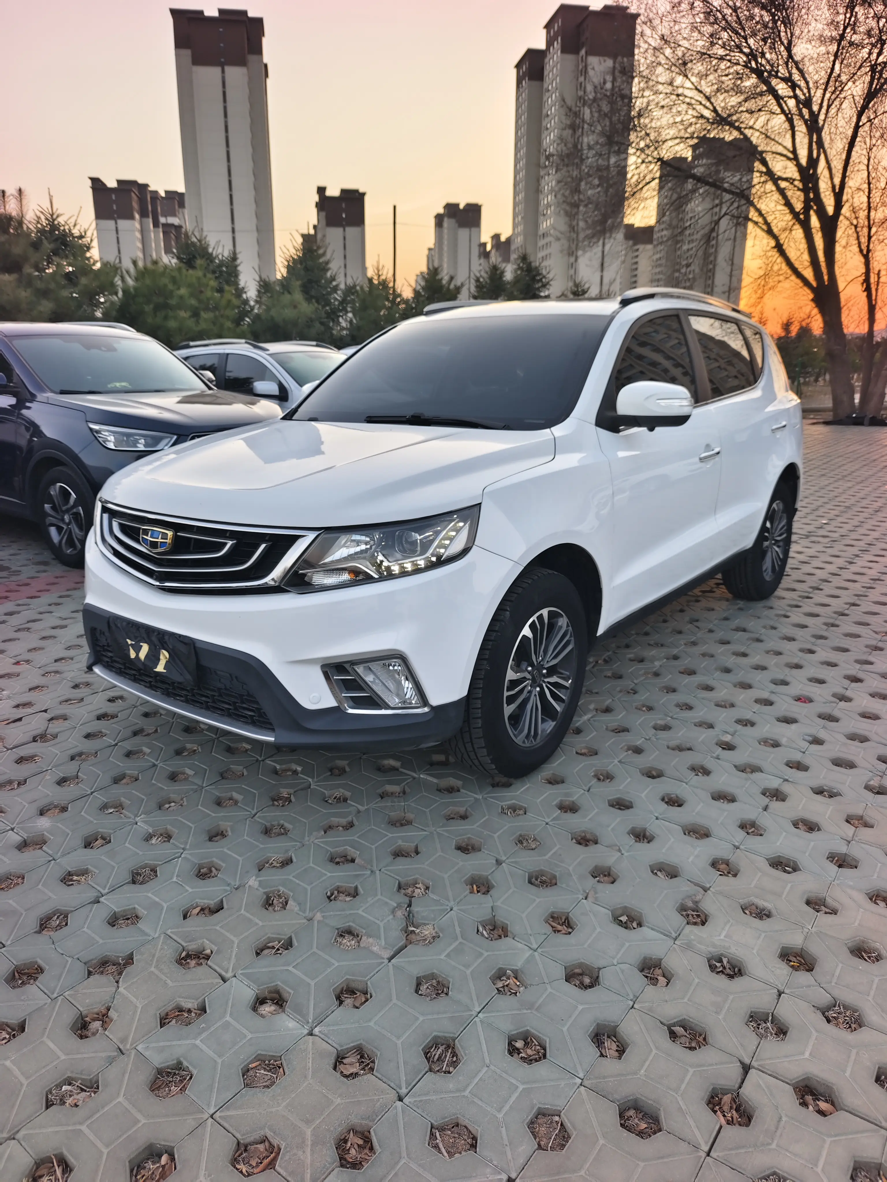 Geely Vision X6