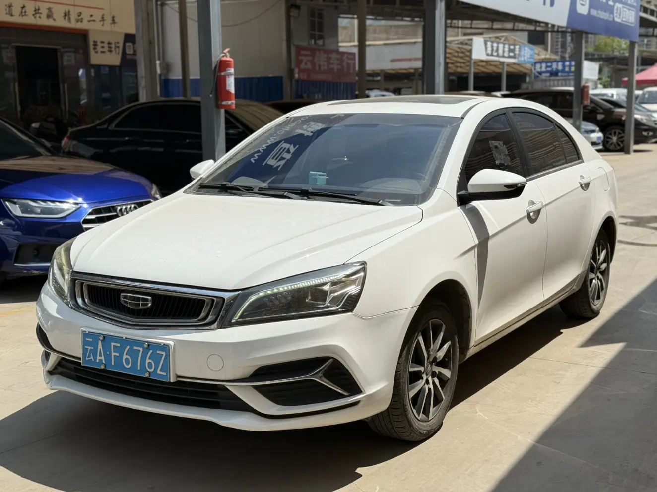 Geely Emgrand  из Китая
