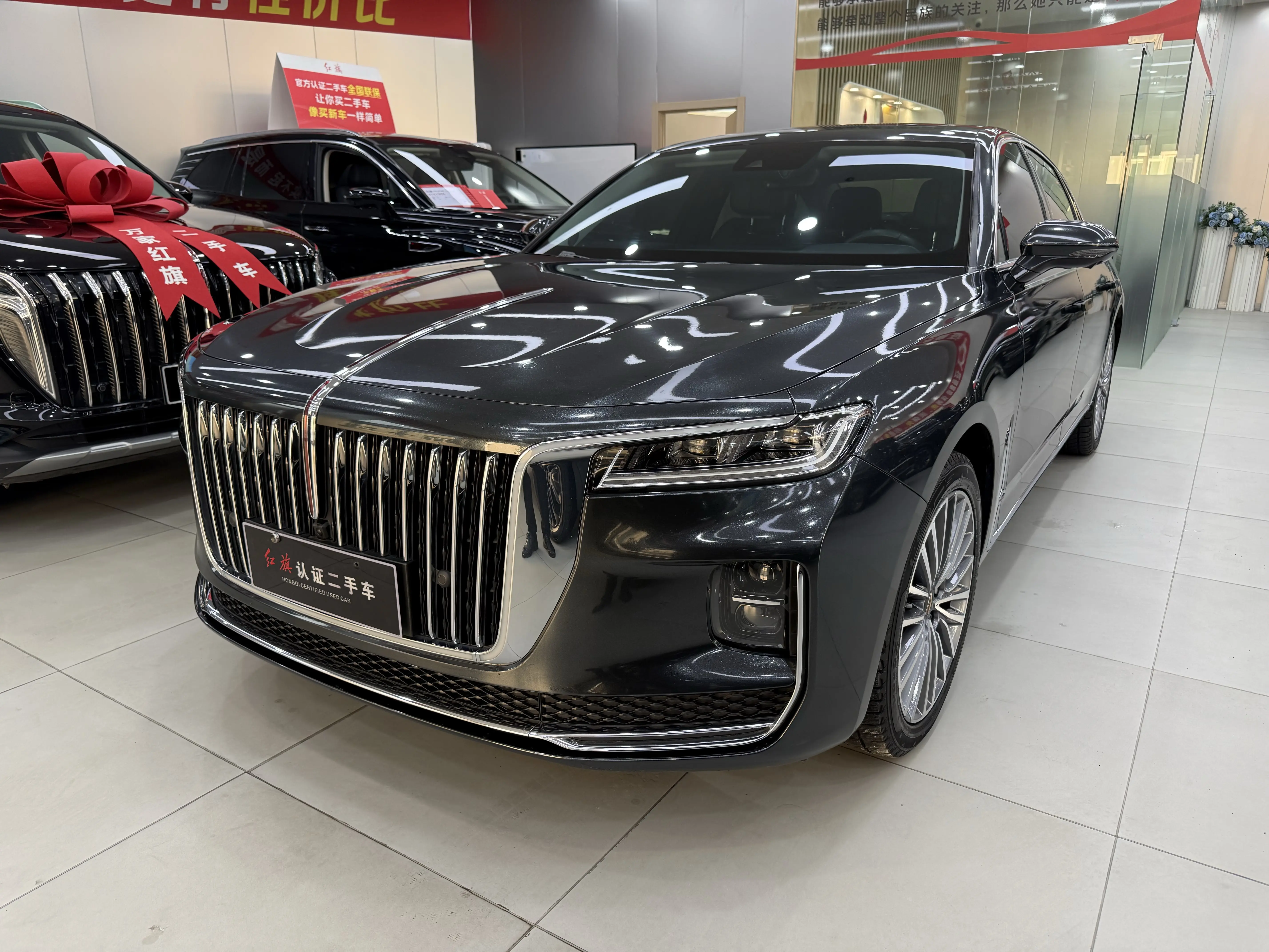 Hongqi H9  из Китая