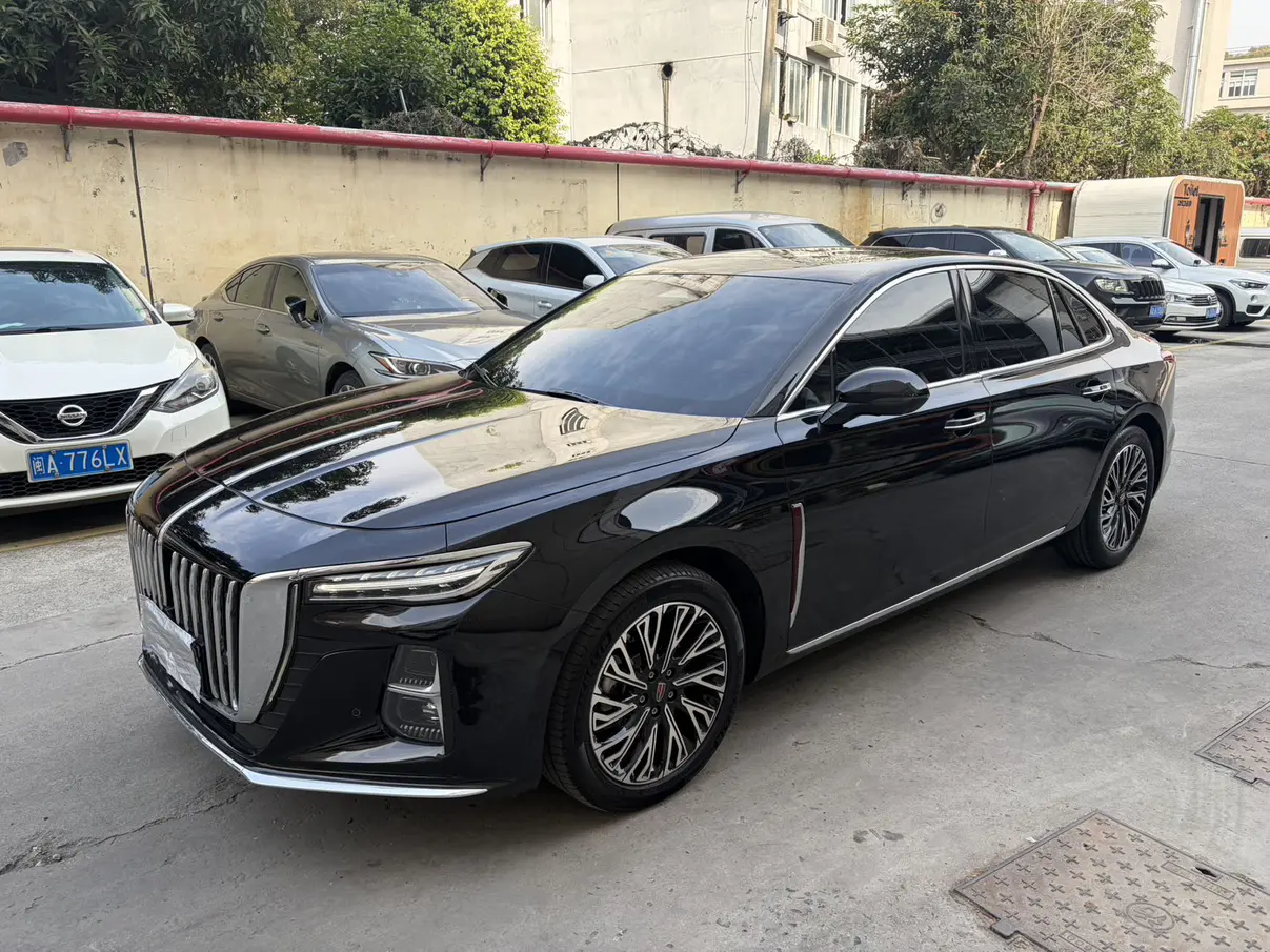 Hongqi H5  из Китая