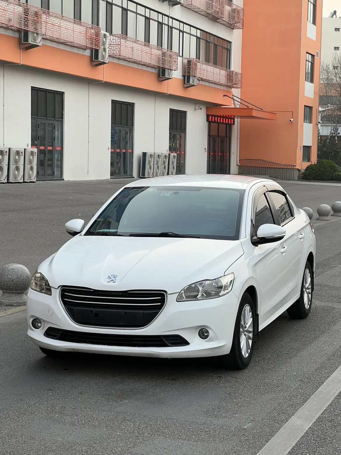 Peugeot 301