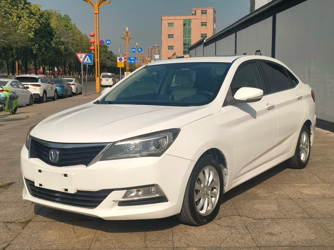 Changan Yuexiang V7