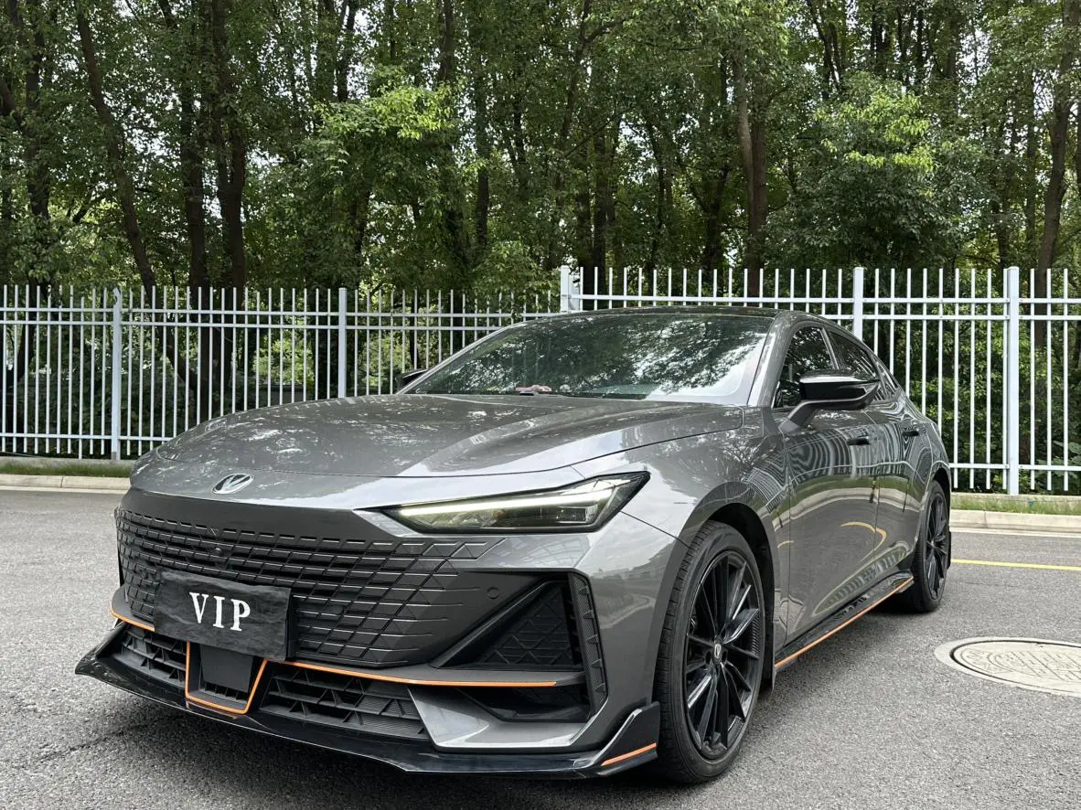 Changan UNI-V  из Китая