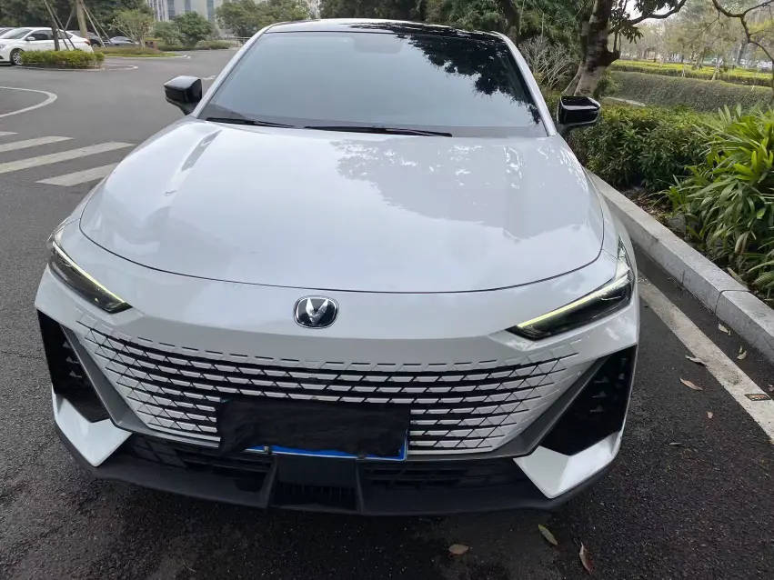 Changan UNI-V  из Китая