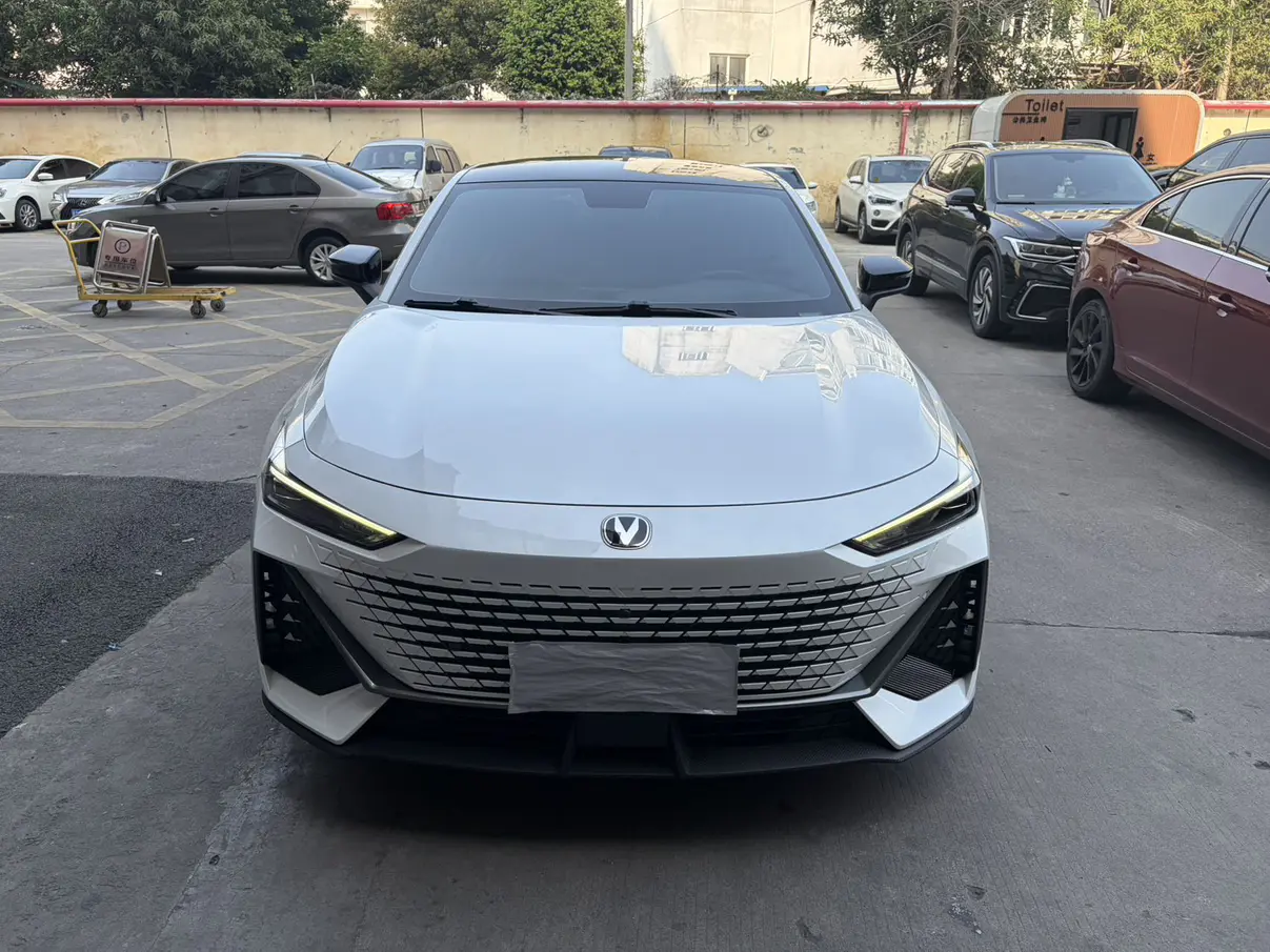 Changan UNI-V  из Китая