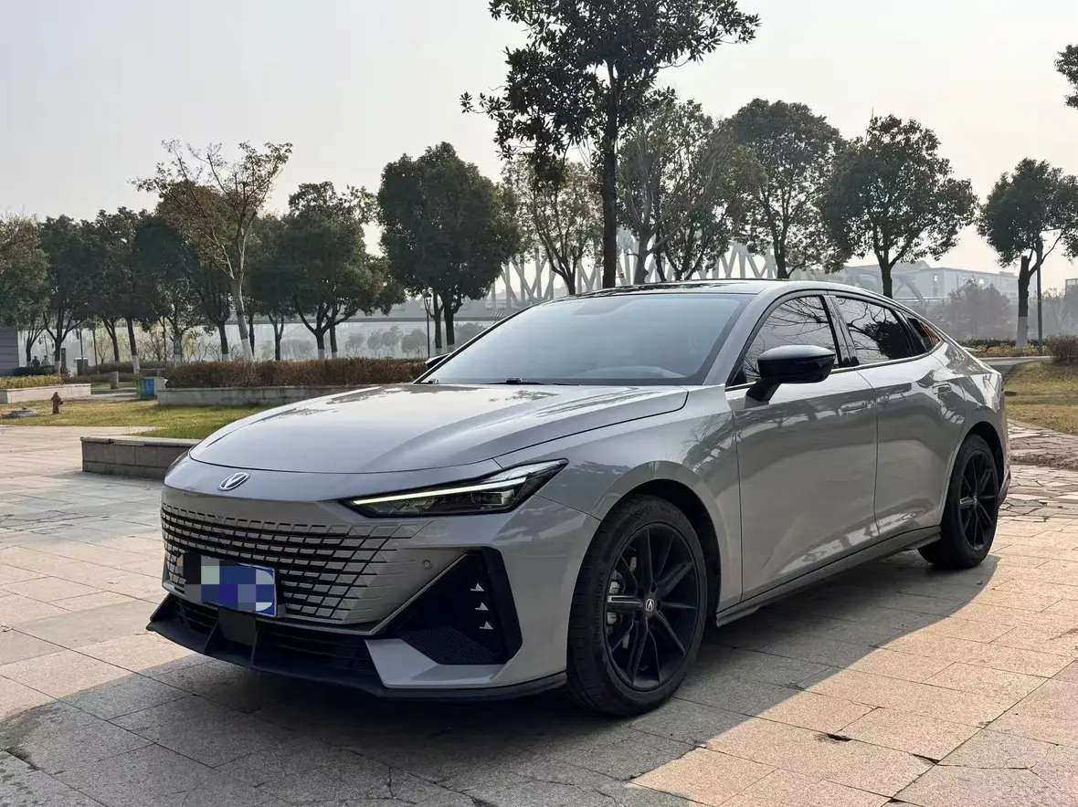 Changan UNI-V  из Китая