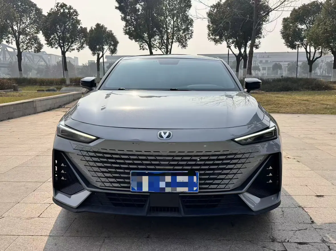 Changan UNI-V  из Китая