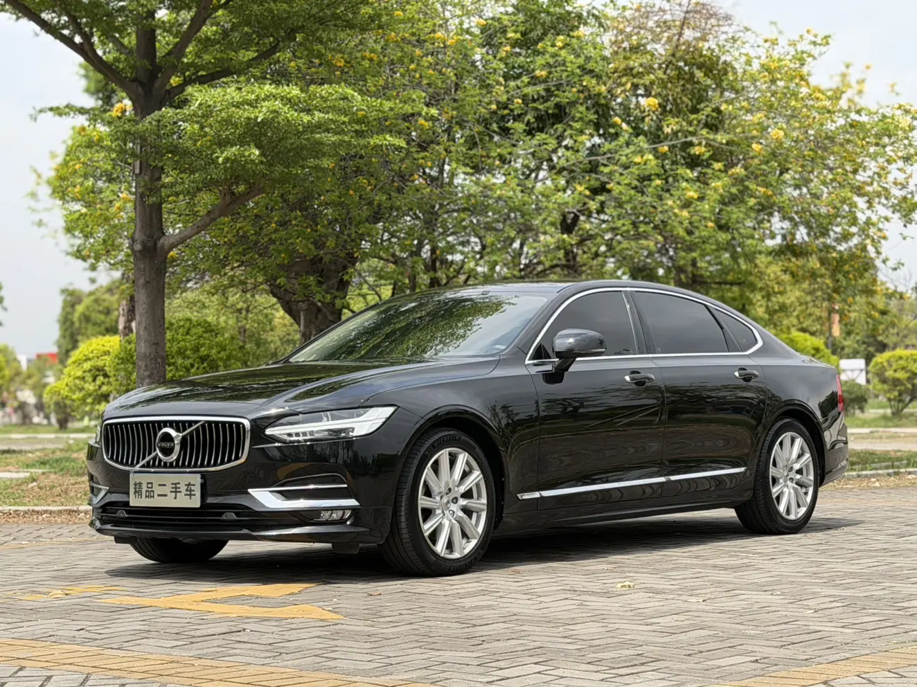 Volvo S90