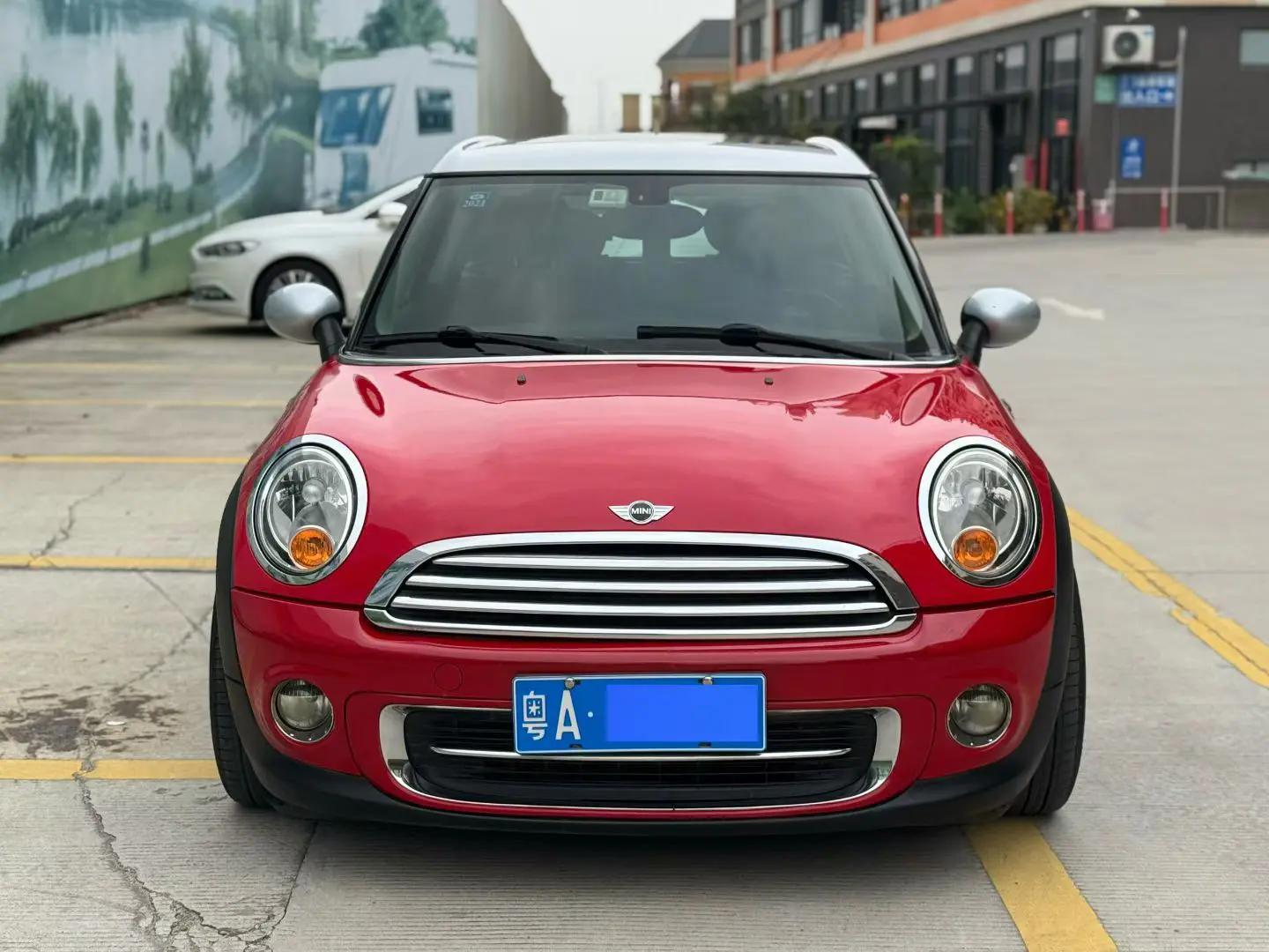 MINI CLUBMAN  из Китая