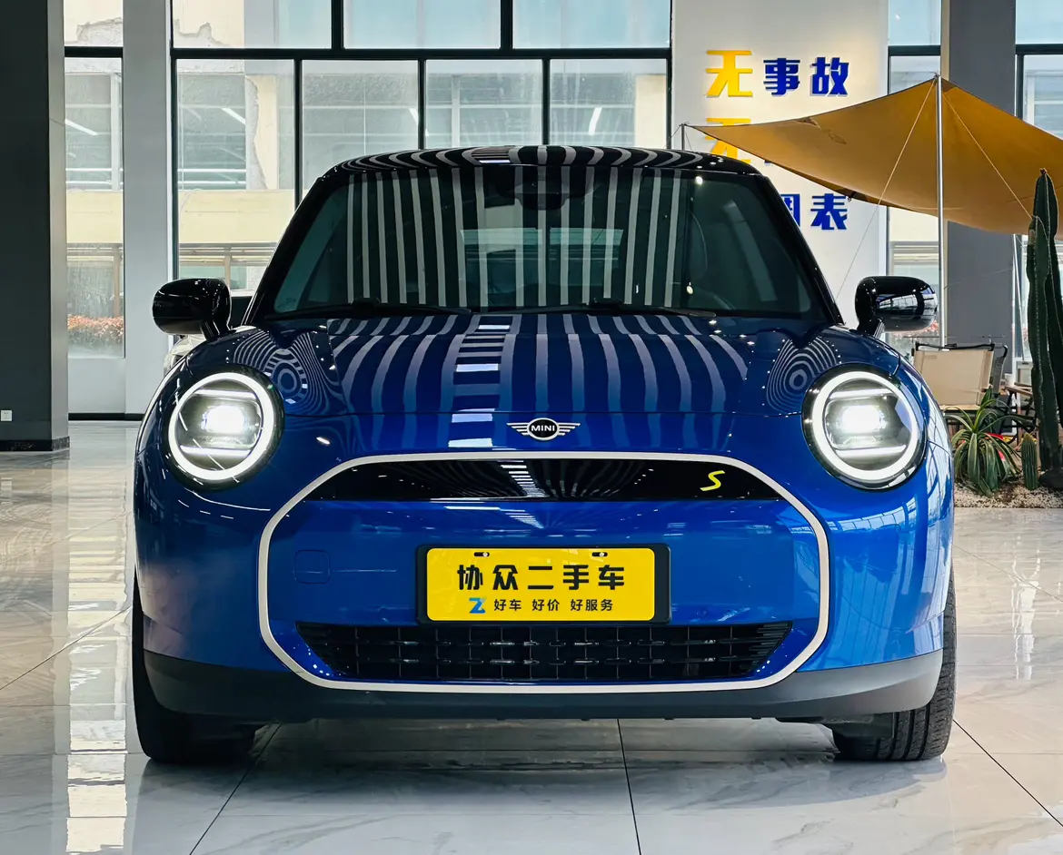 MINI ELECTRIC  COOPER  из Китая