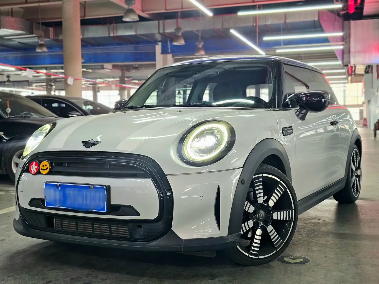 MINI MINI