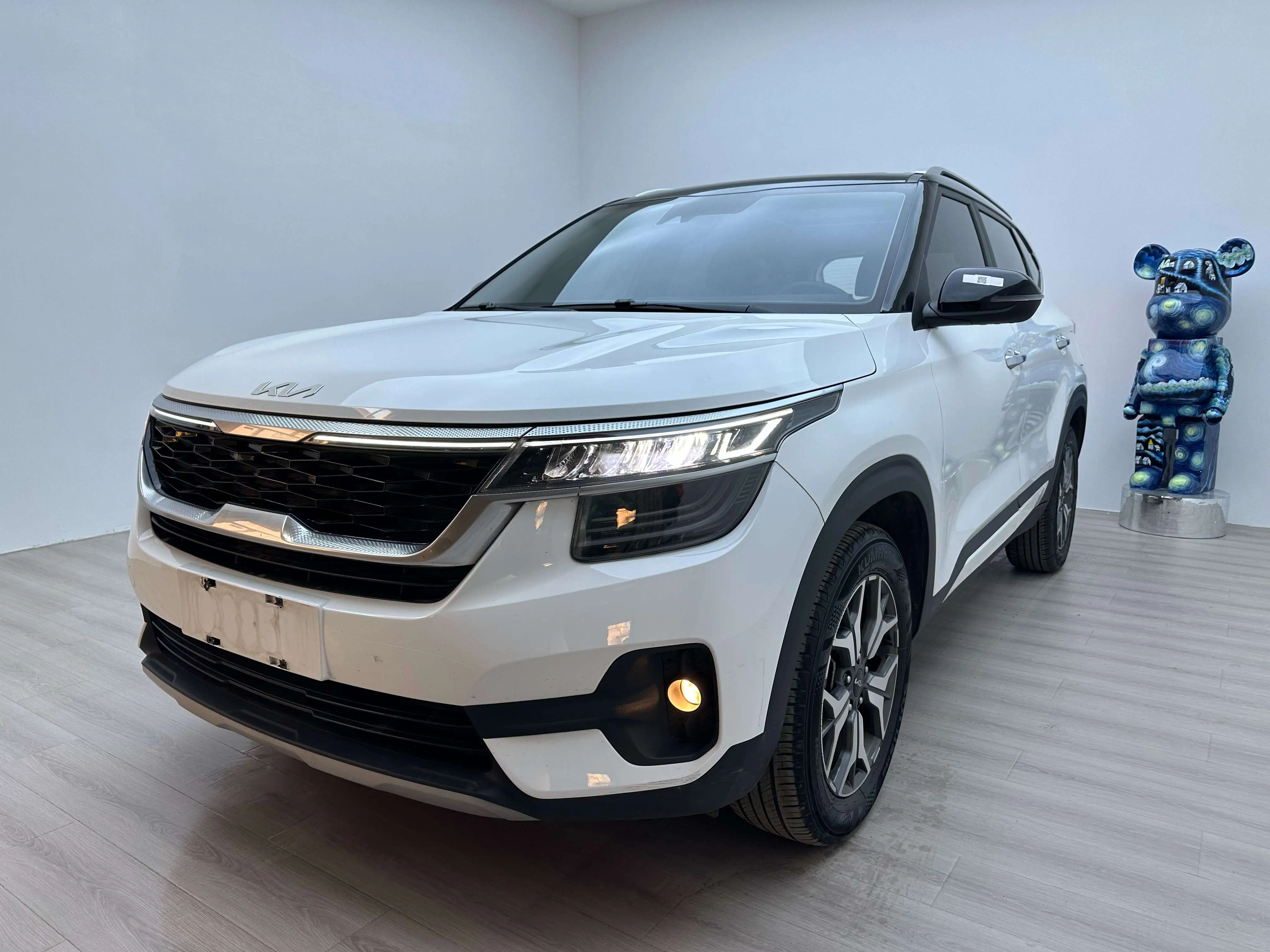 Kia Run proudly