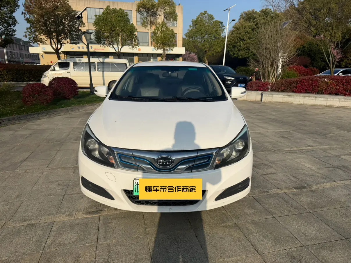 BYD e5  из Китая
