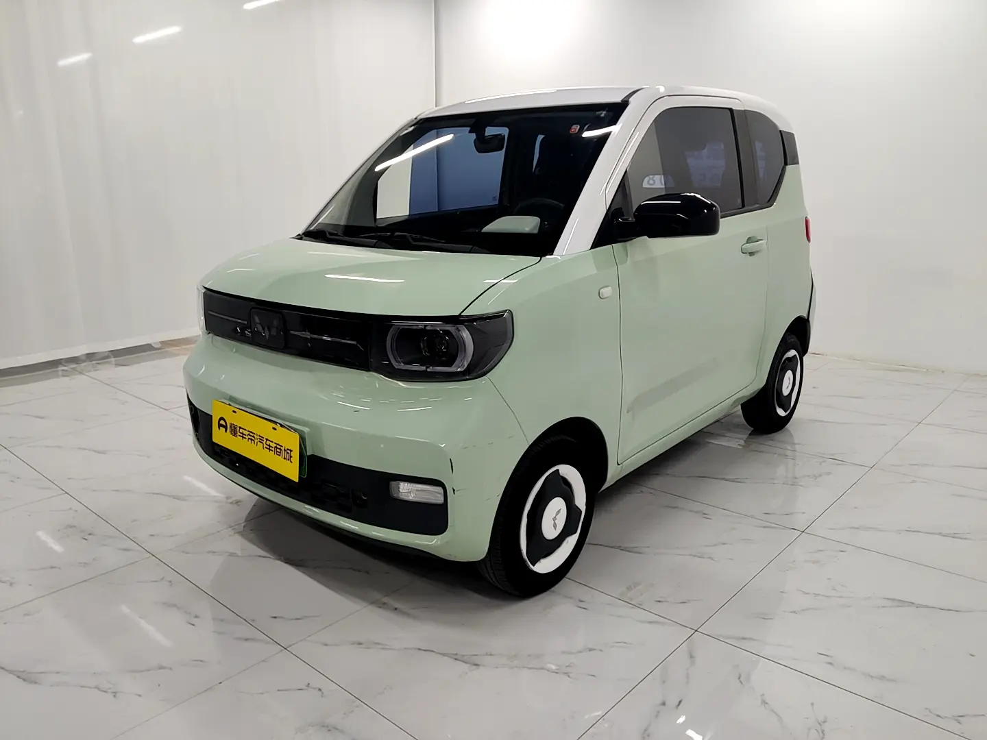Wuling Hongguang MINIEV  из Китая