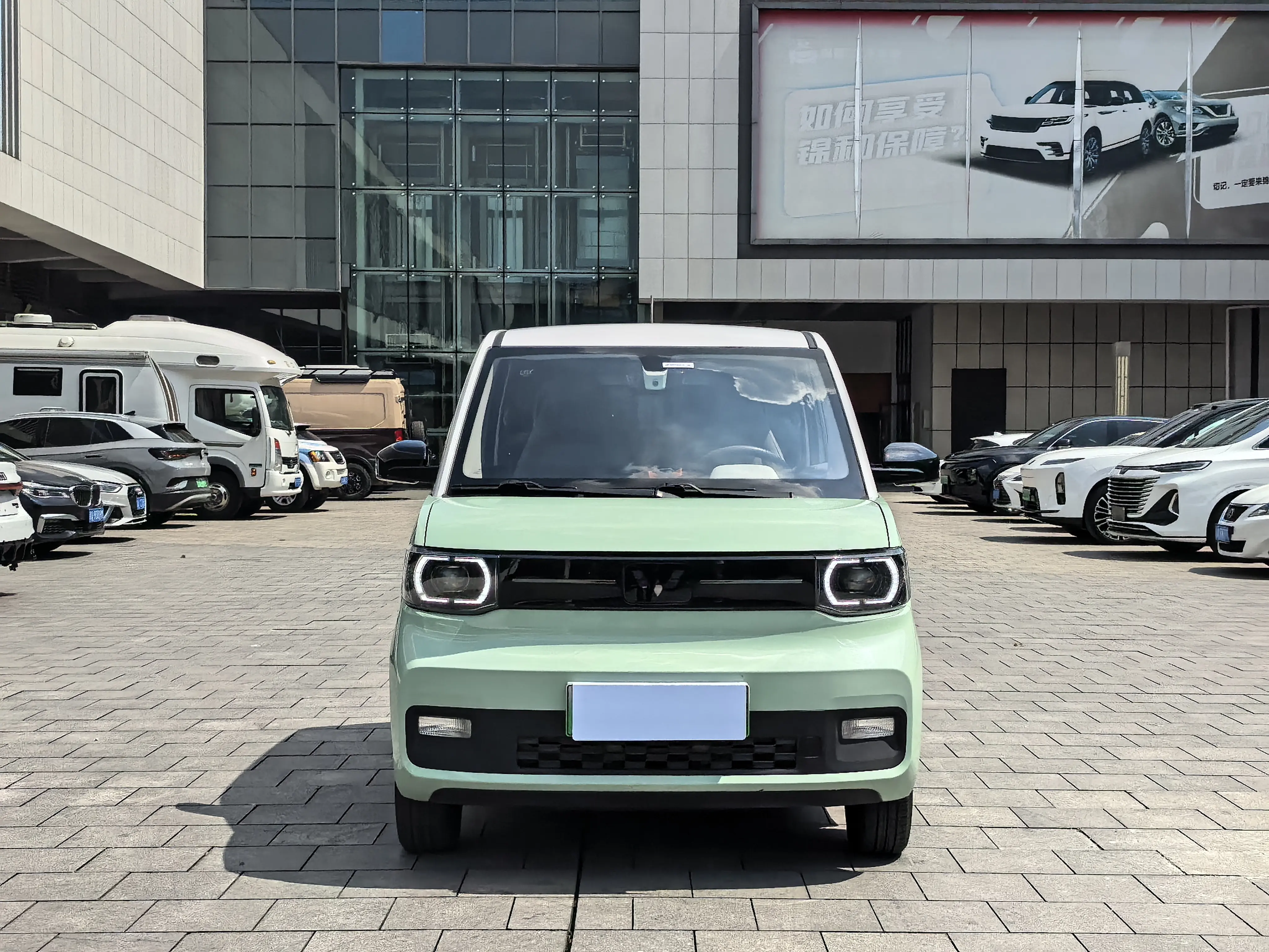Wuling Hongguang MINIEV  из Китая