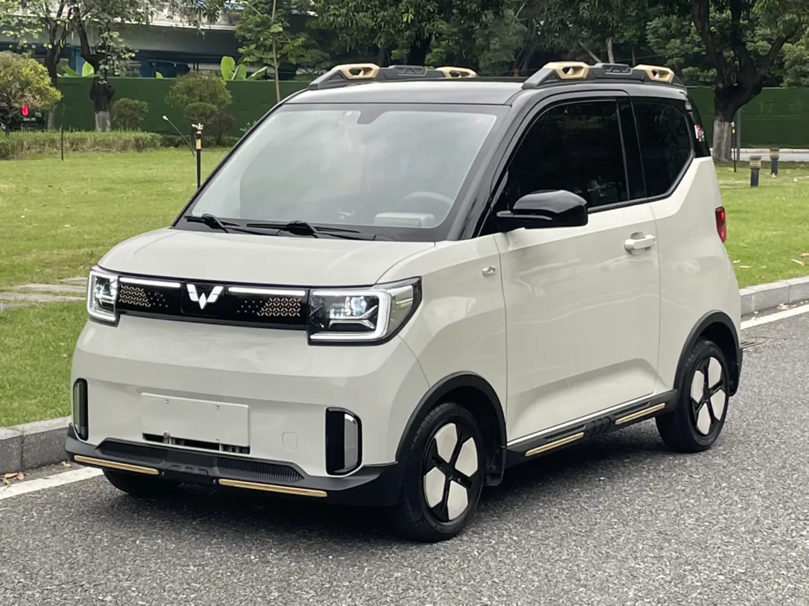 Wuling Hongguang MINIEV  из Китая