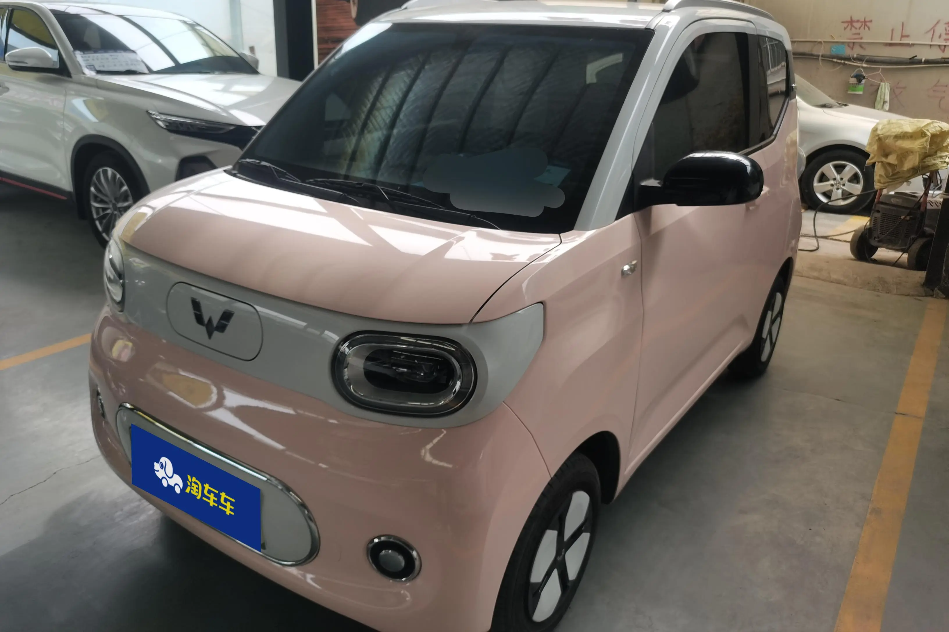 Wuling Hongguang MINIEV  из Китая