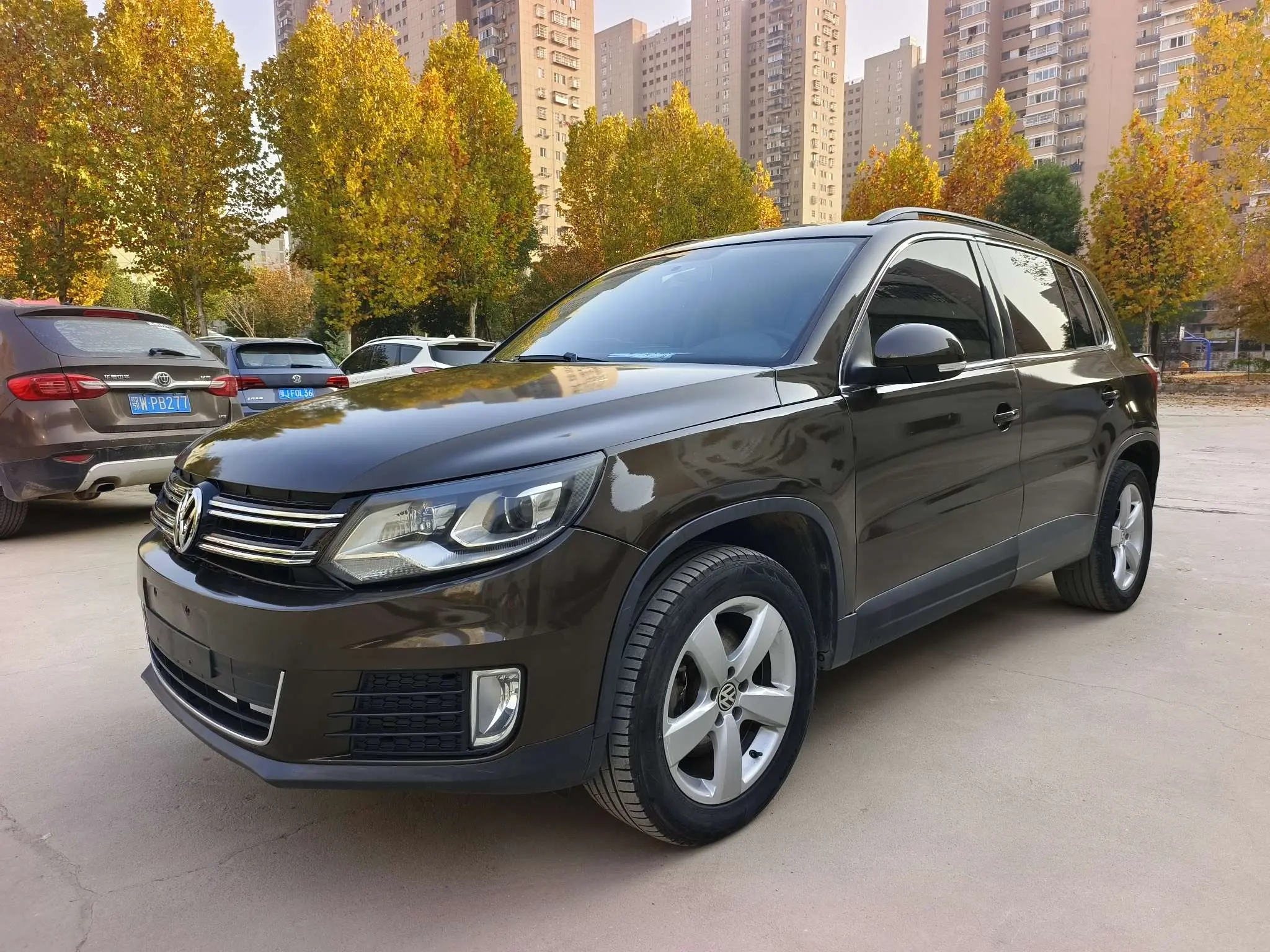 Volkswagen Tiguan (Tharu)
