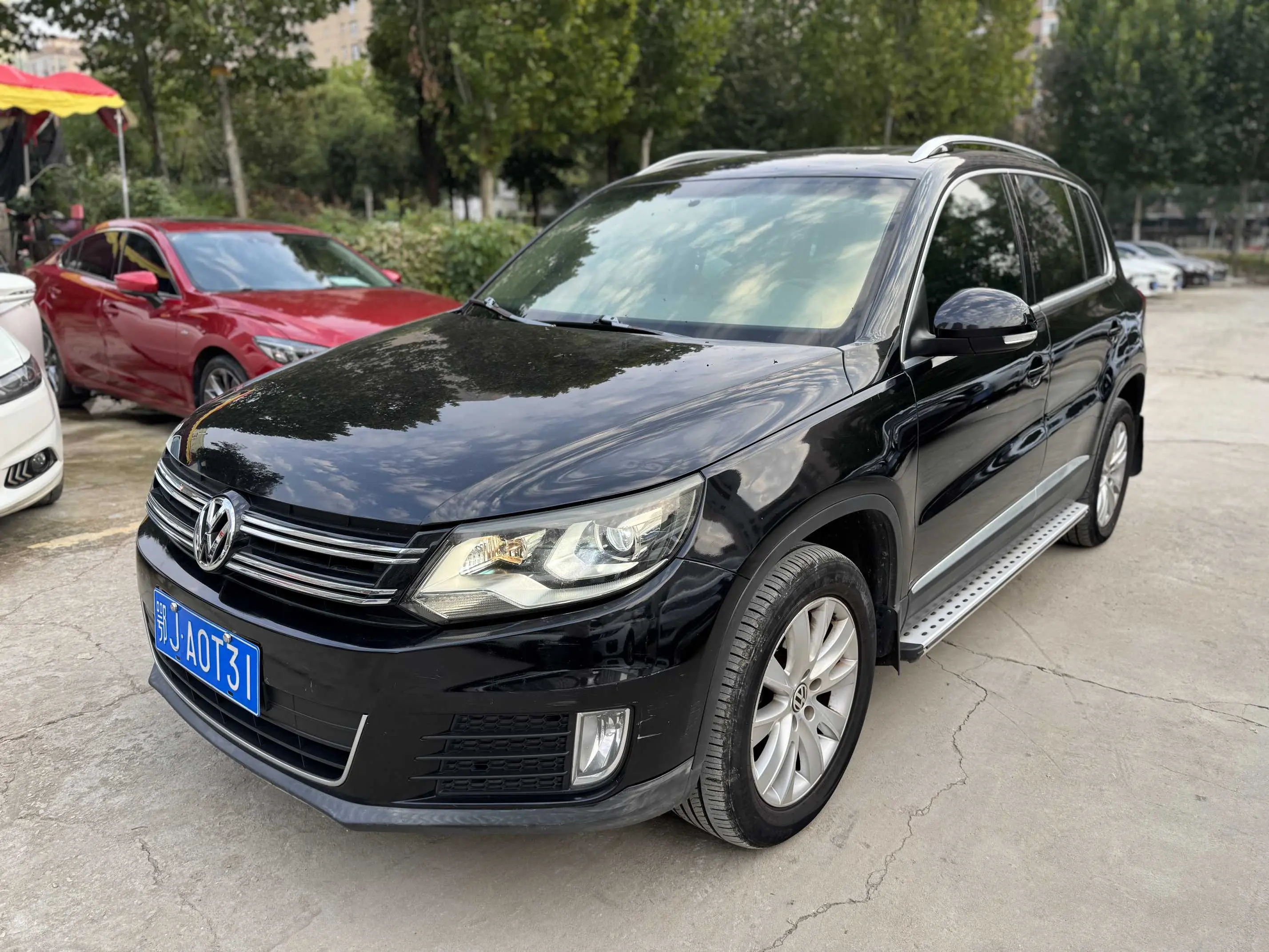 Volkswagen Tiguan (Tharu)