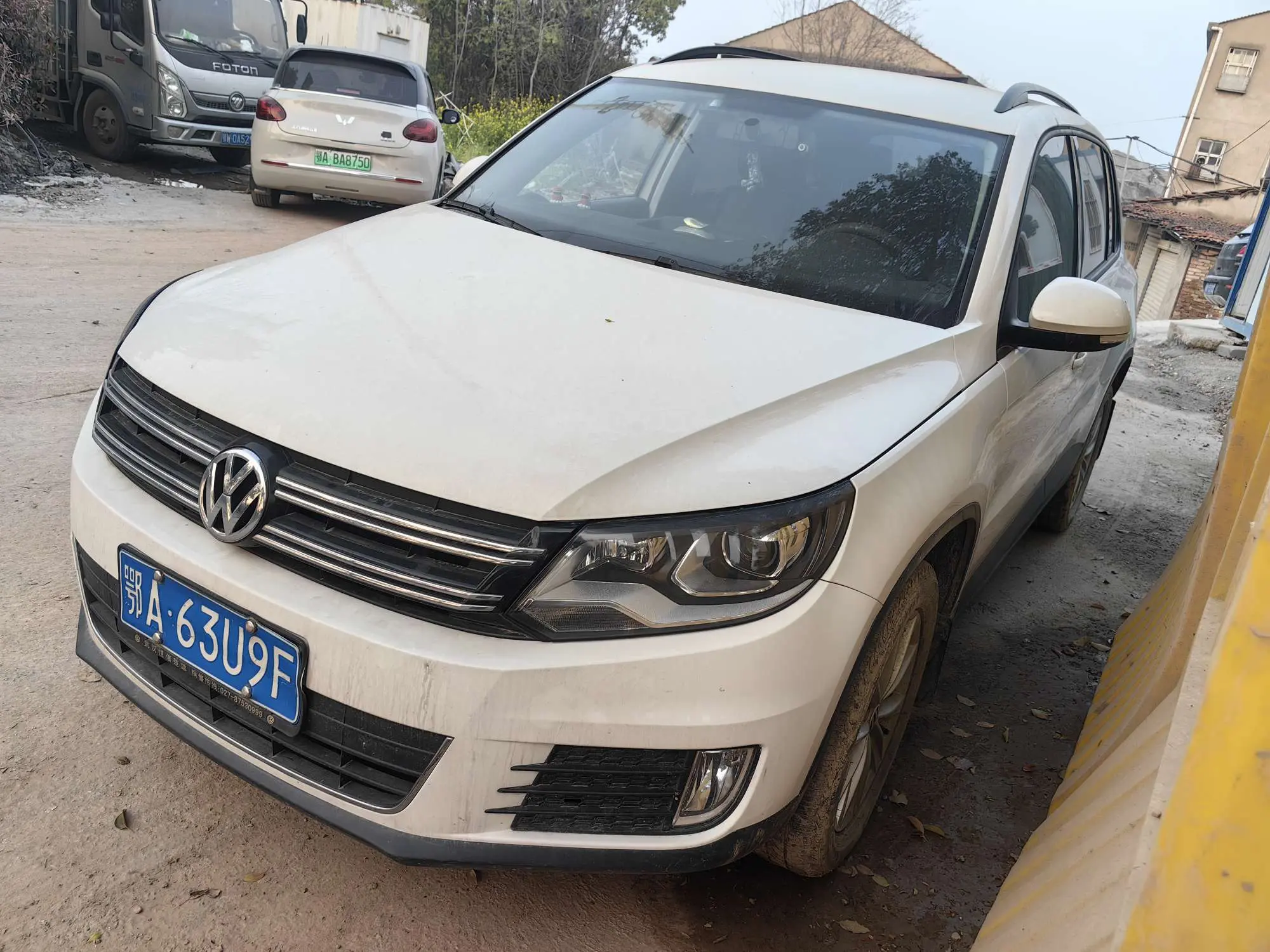 Volkswagen Tiguan (Tharu)