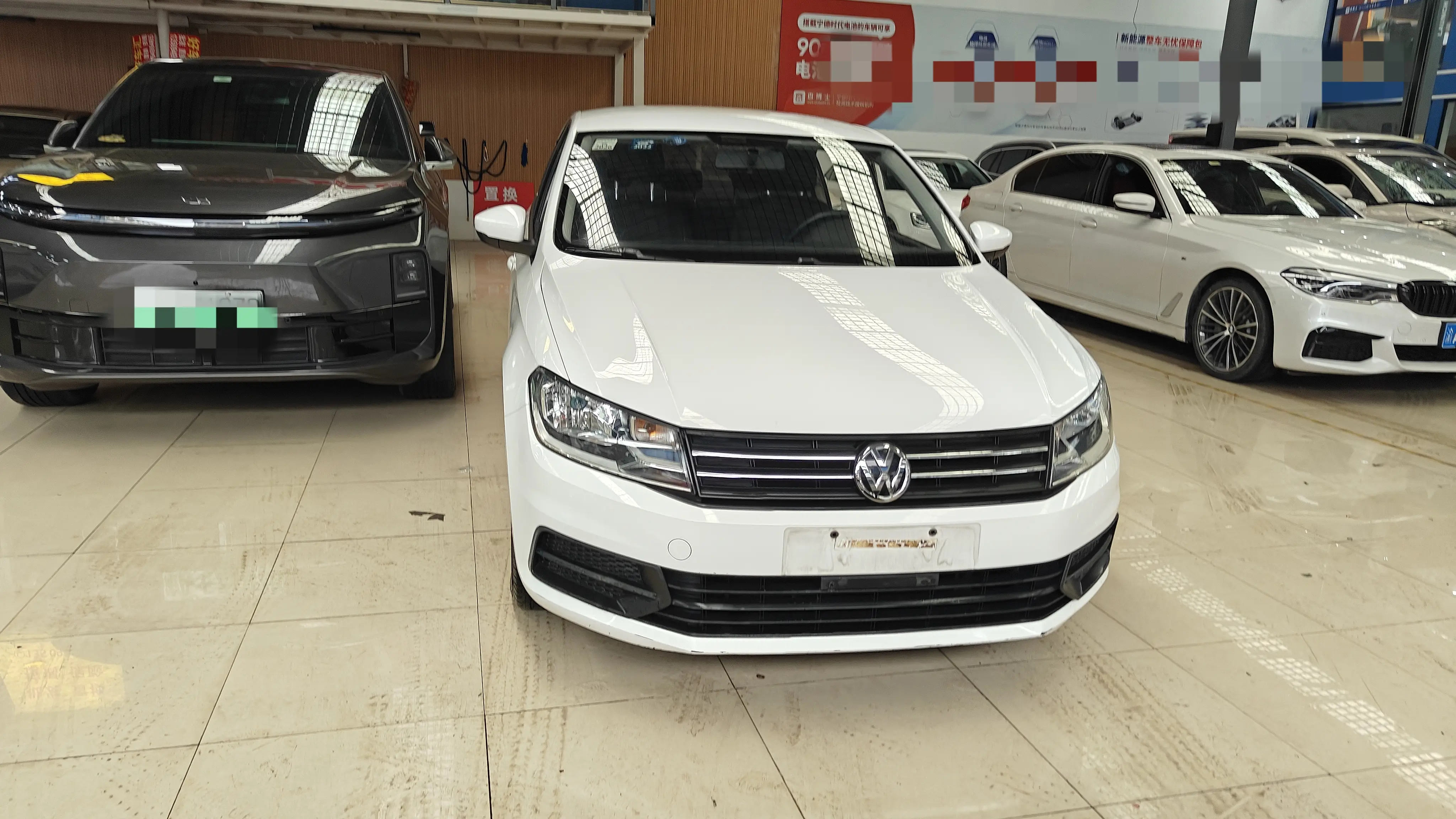 Volkswagen Santana  из Китая