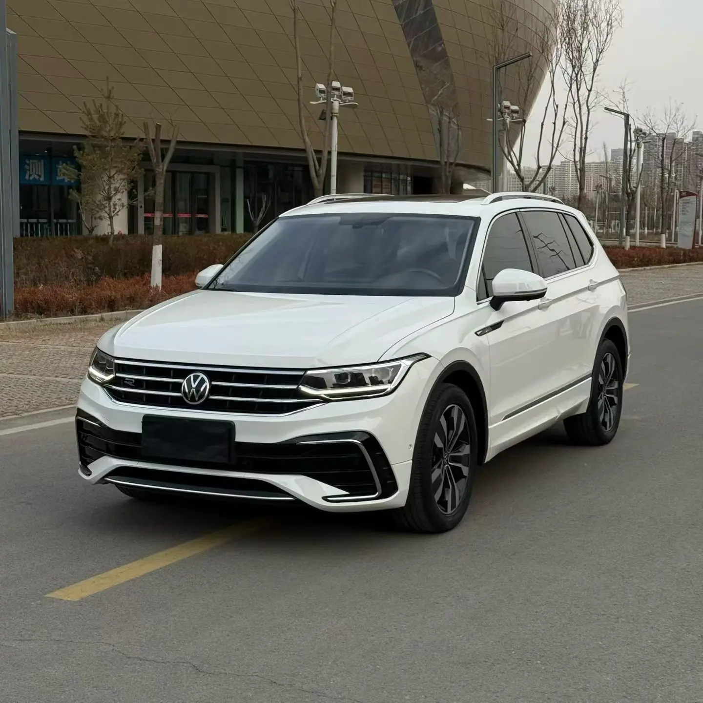Volkswagen Tiguan L